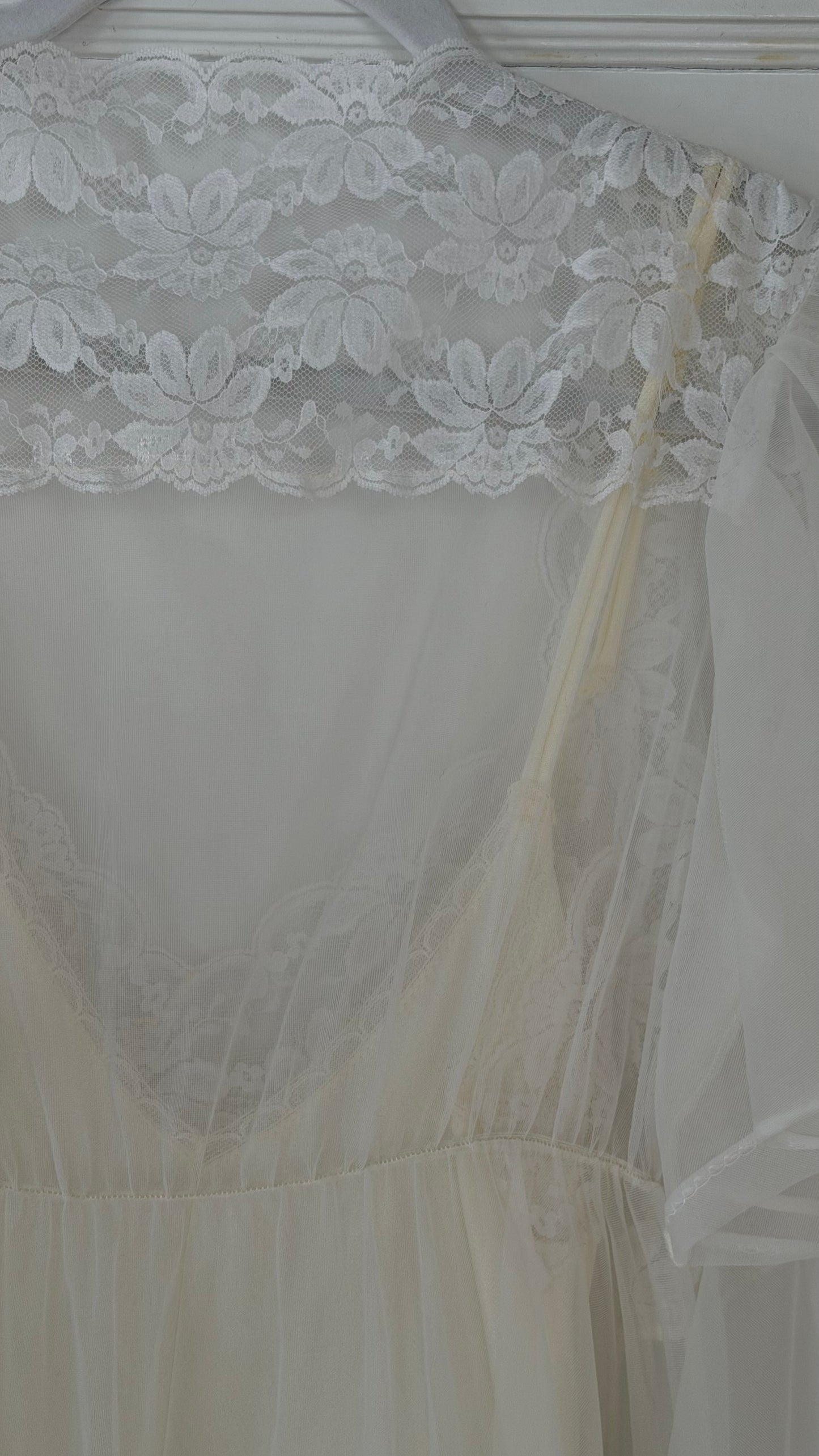 Asymmetrical Lace Ivory & White Peignoir Set
