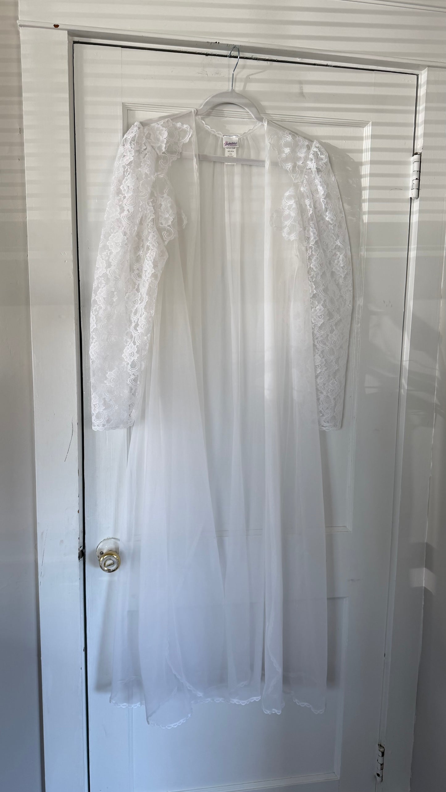 Rare Sheer Lace Longsleeve Peignoir Set