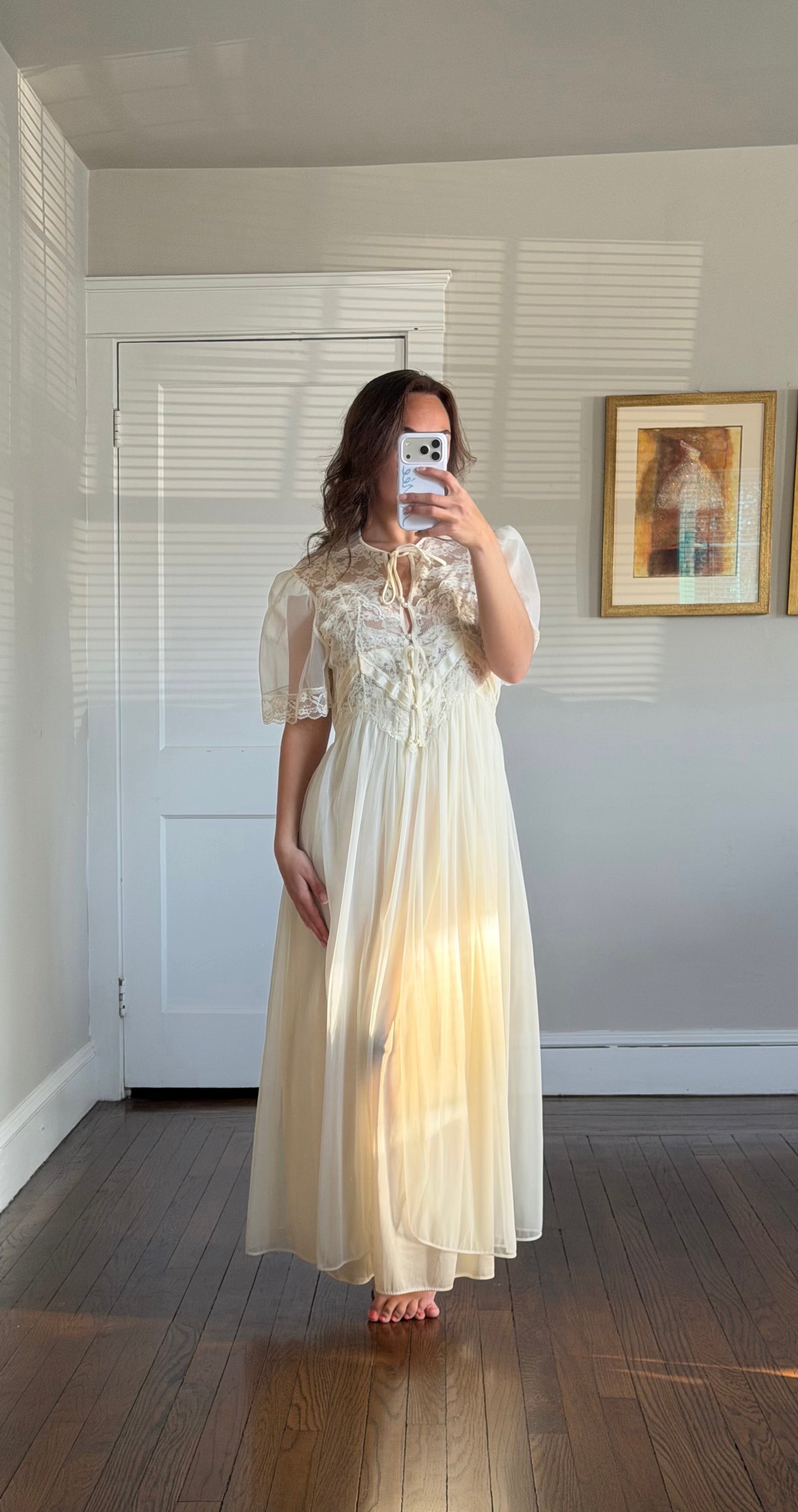 Ivory/Cream Lace & Ribbon Detail Peignoir Set