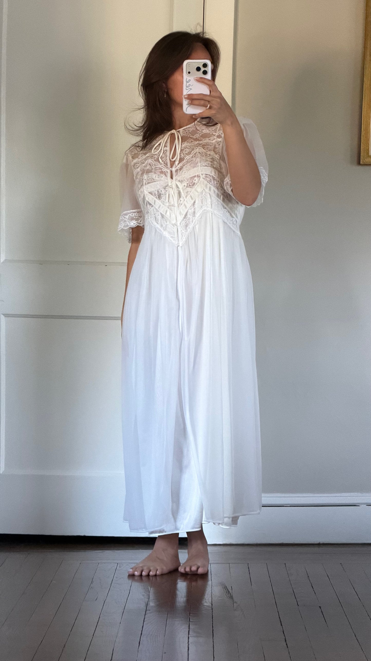 White Lace & Ribbon Detail Peignoir Set