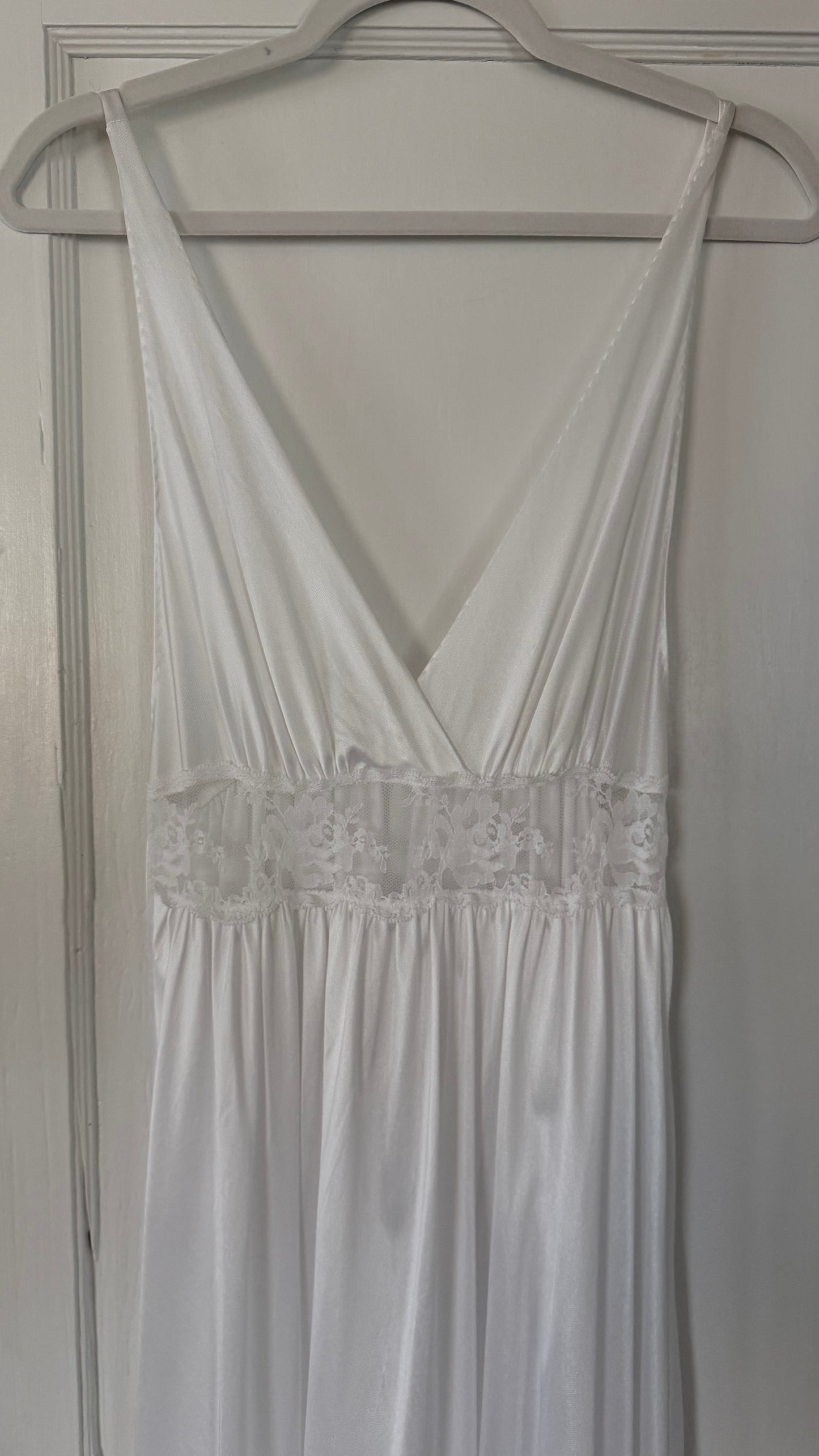 Peplum and Lace Detail Peignoir Set