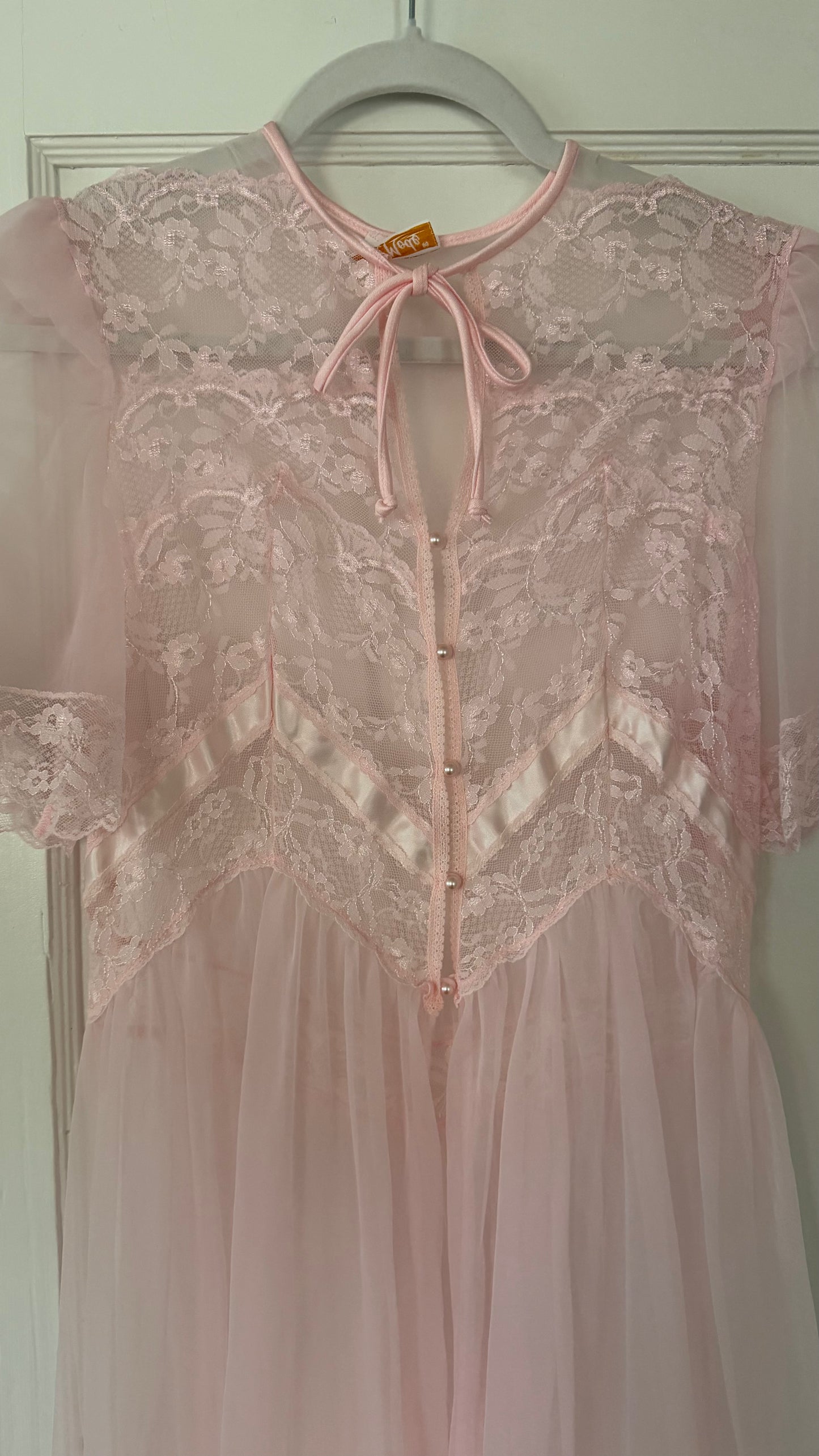 Pink Lace & Ribbon Detail Peignoir Set