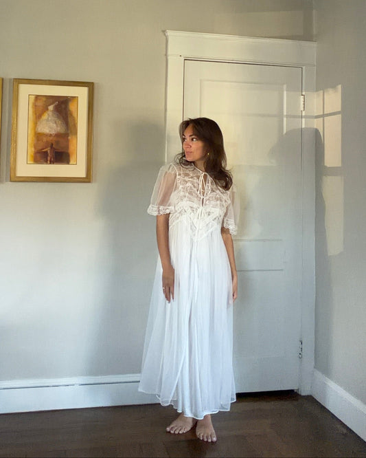 White Lace & Ribbon Detail Peignoir Set