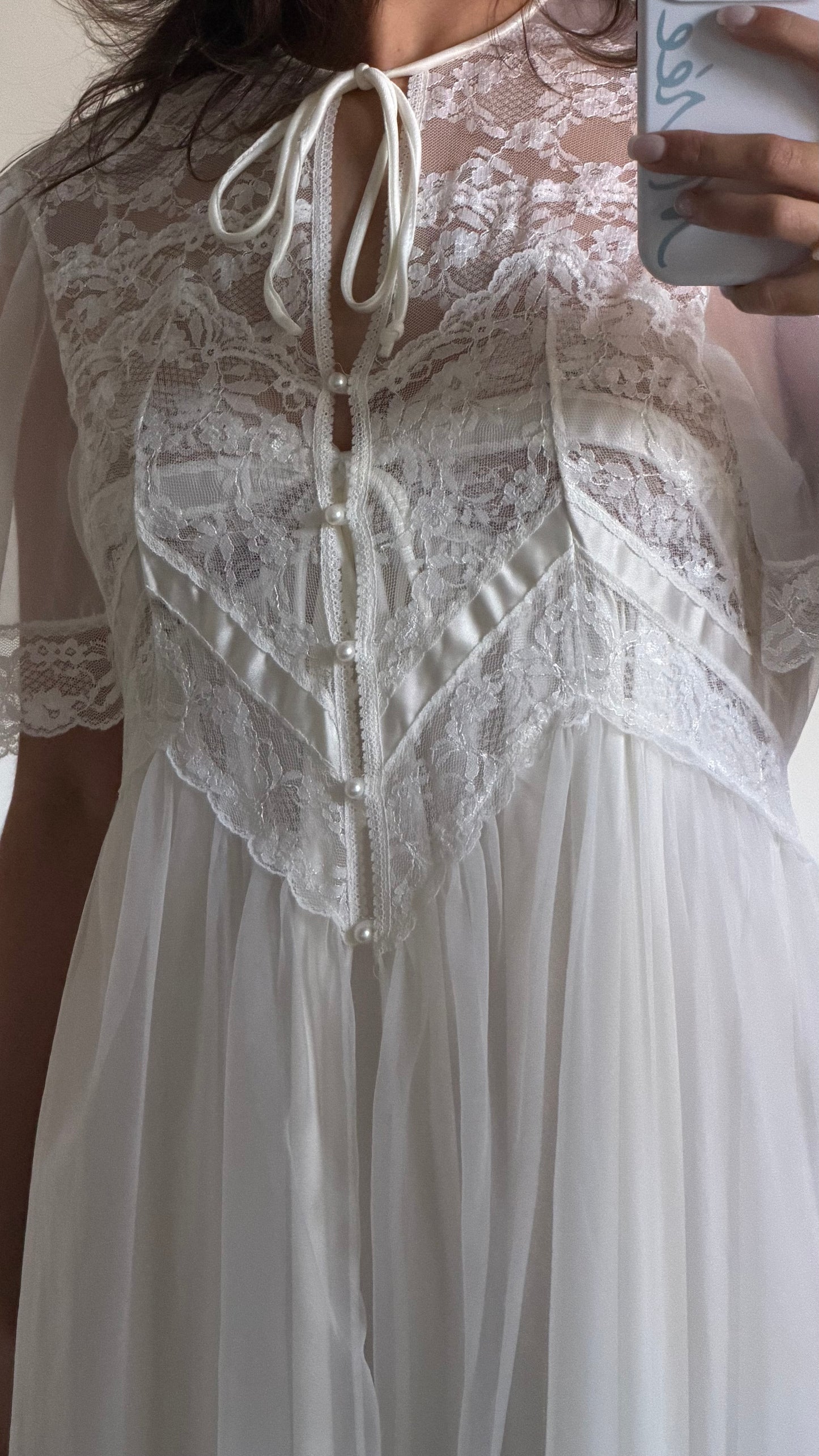 White Lace & Ribbon Detail Peignoir Set