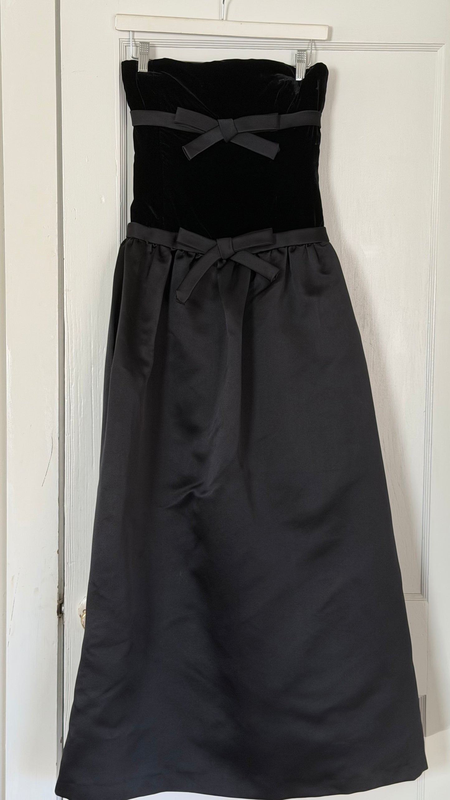 Rare 1950s Drop-Waist Bow-Detail Dress