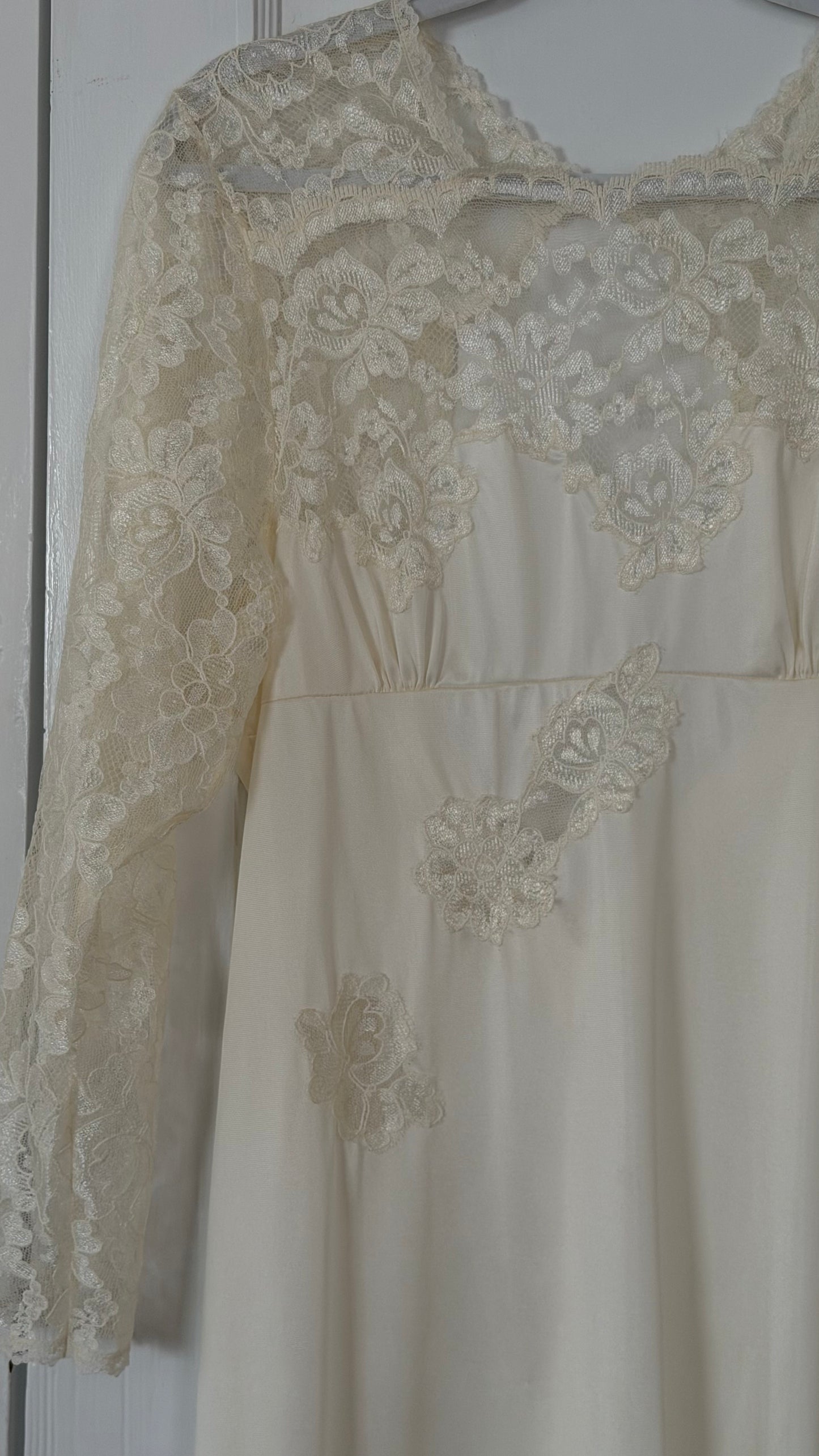 Longsleeve Lace-Detail Open-Back Bridal Slip