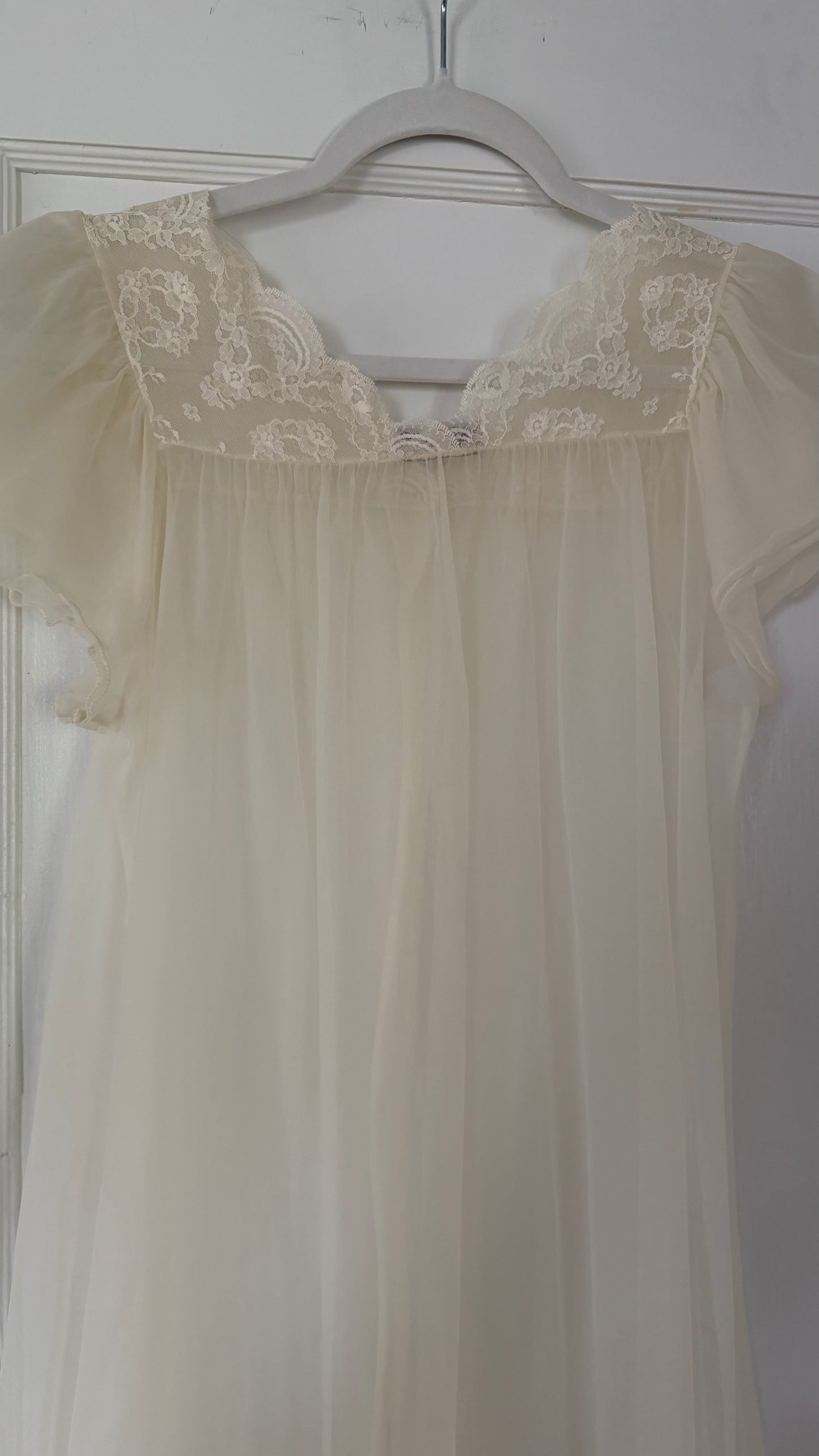 Tie-Back Slip & Chiffon Overlay Peignoir Set - Cream