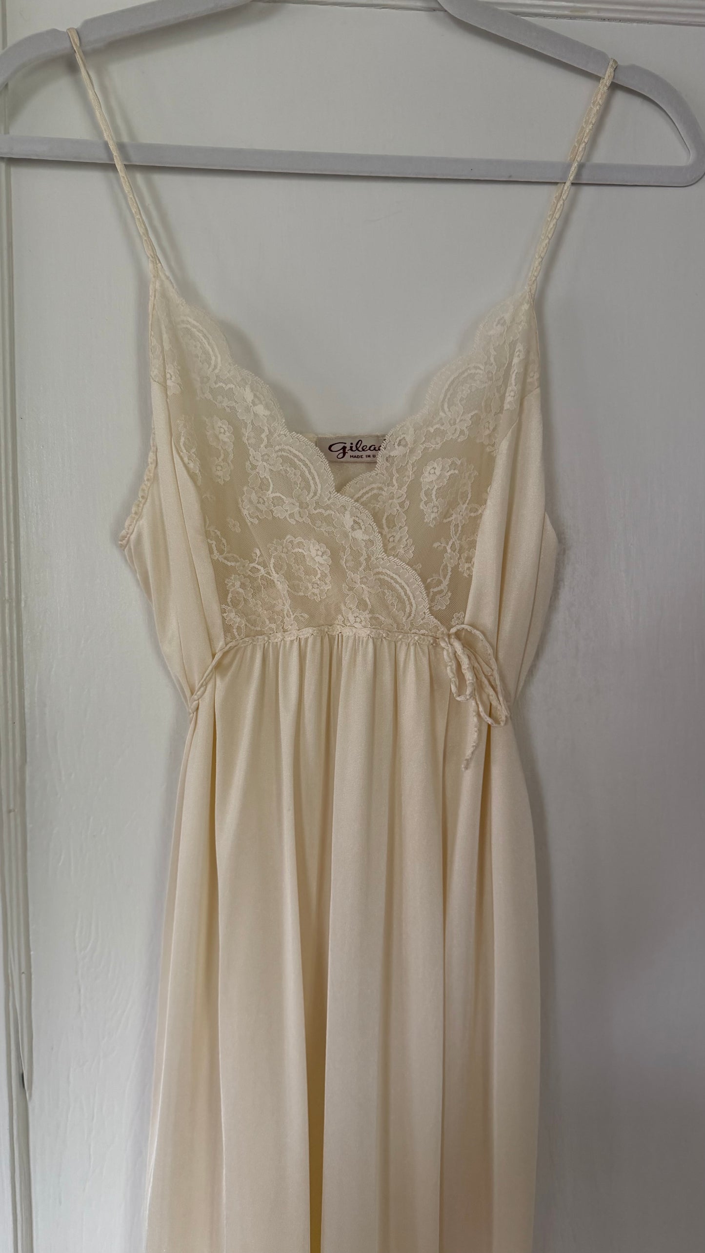 Tie-Back Slip & Chiffon Overlay Peignoir Set - Cream
