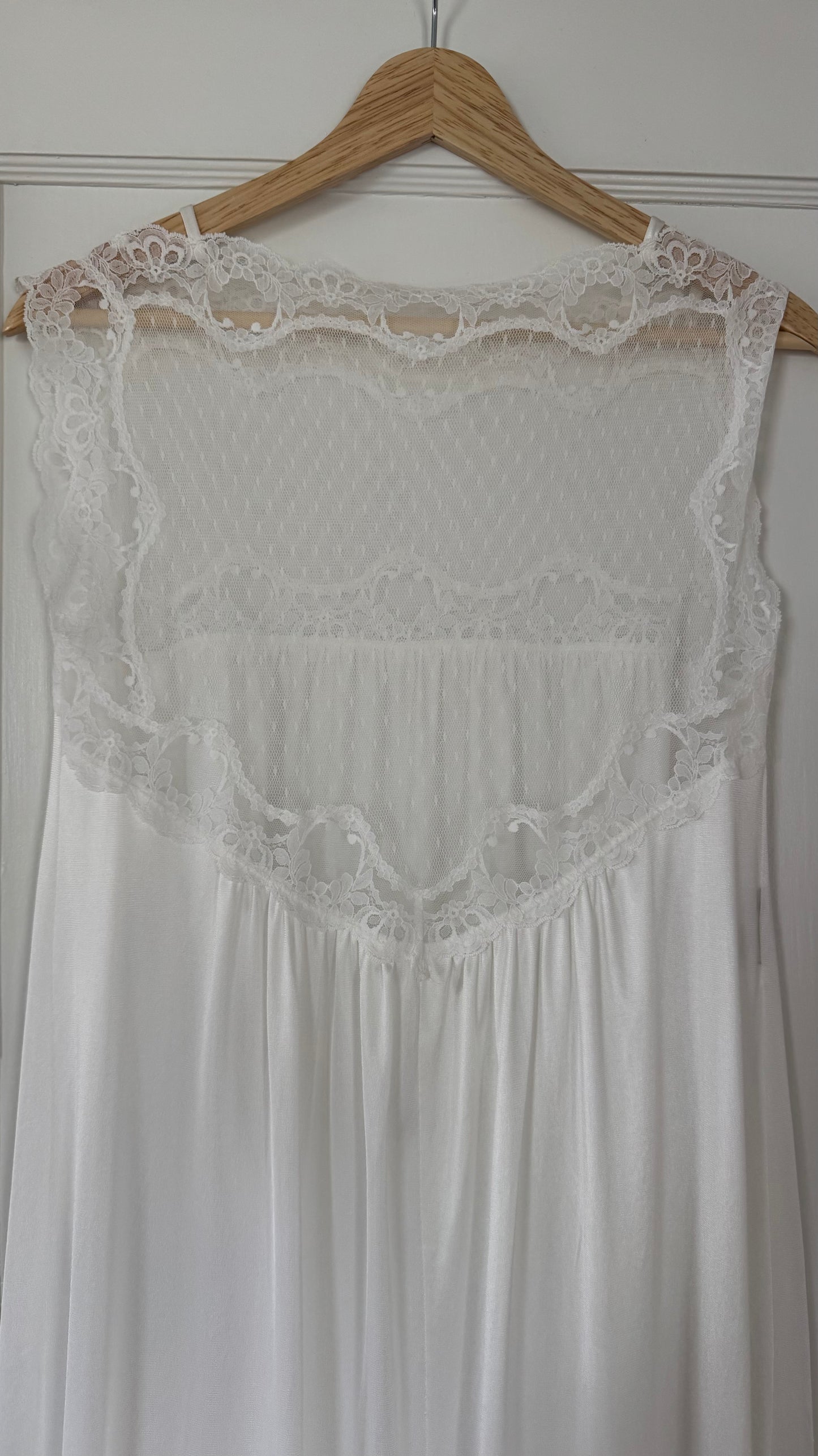Tom Bezduda Lace Trim Vintage Slip