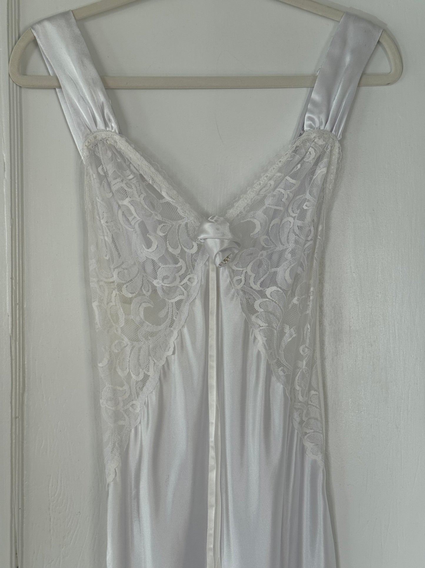 Rare Mara Intimates Lace Rosette & Ribbon Detail Slip Dress