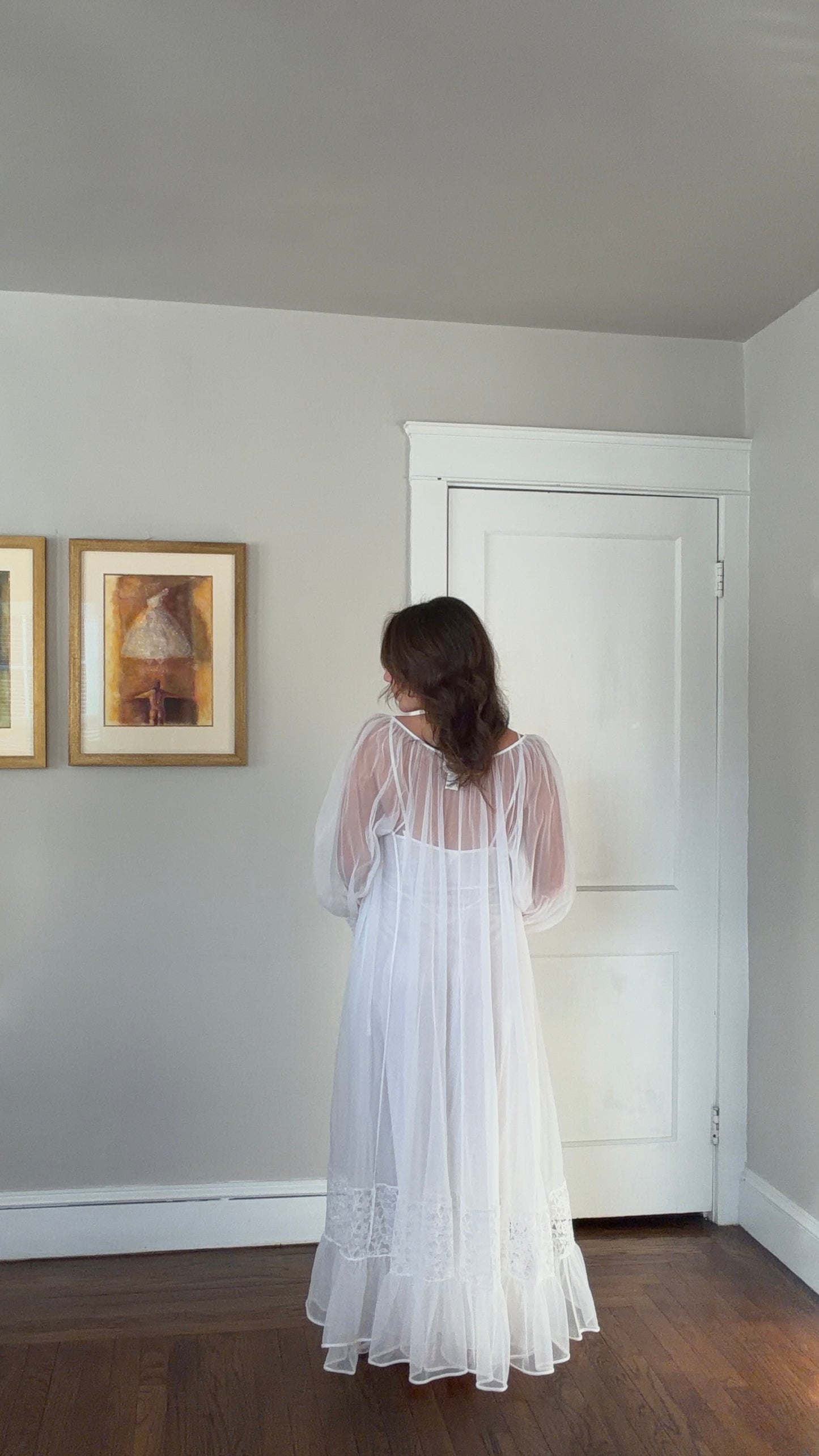 White Lace-Detail Peignoir Set