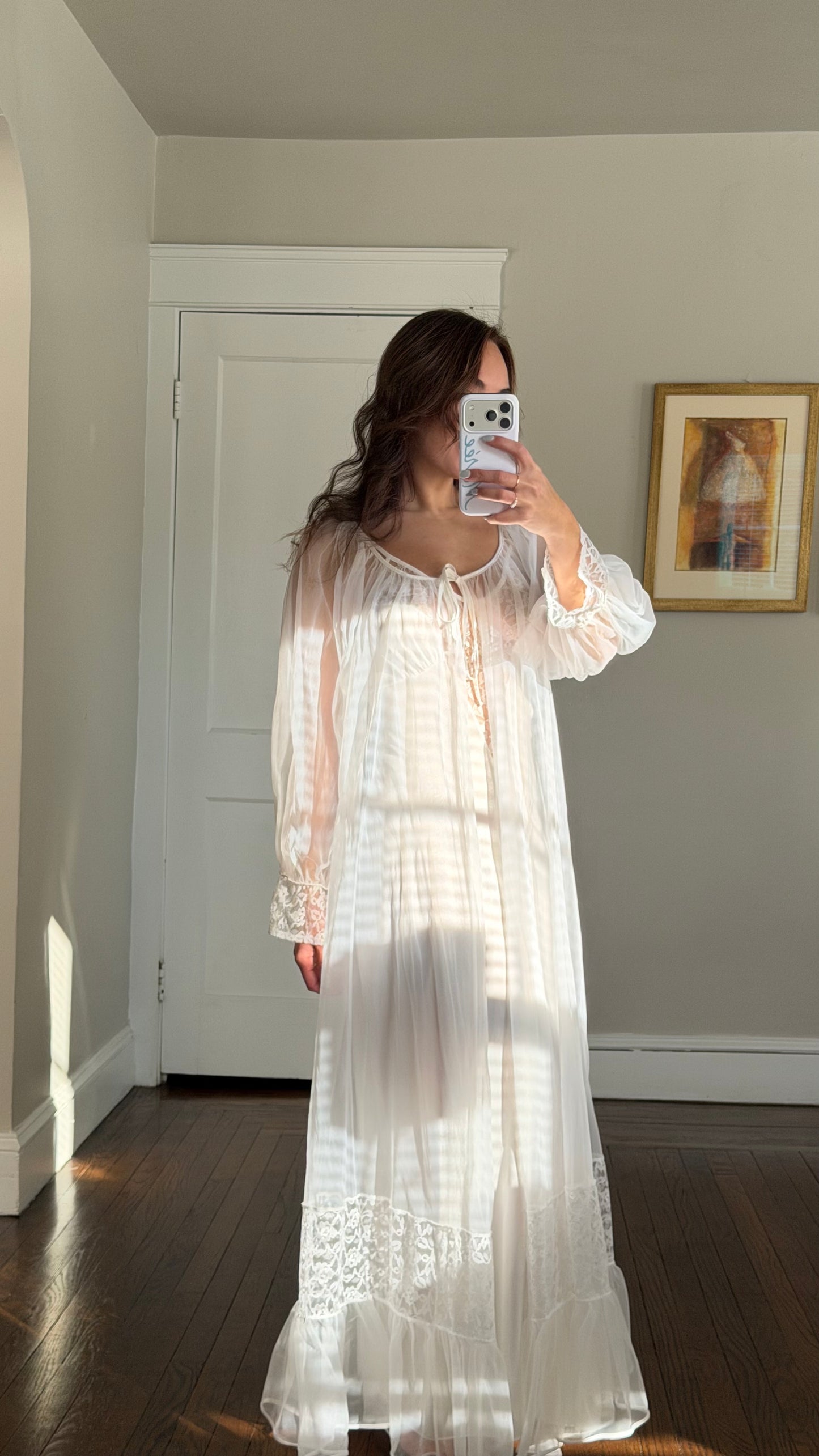 White Lace-Detail Peignoir Set