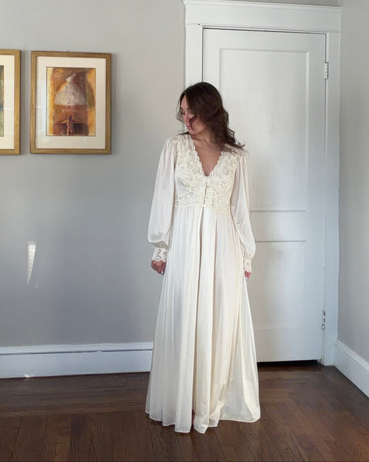 Long Sleeve Lace-Detail Ivory Peignoir Set