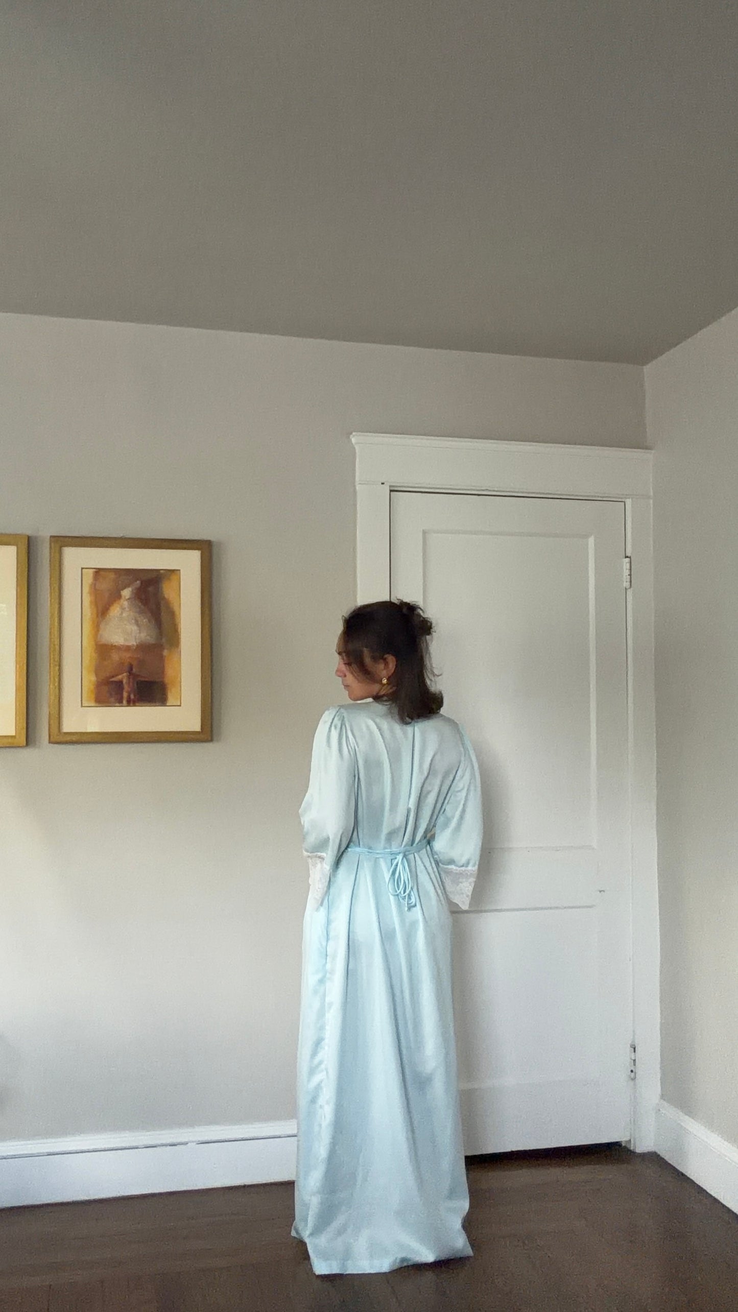 Blue and White Lace Detail Peignoir Robe