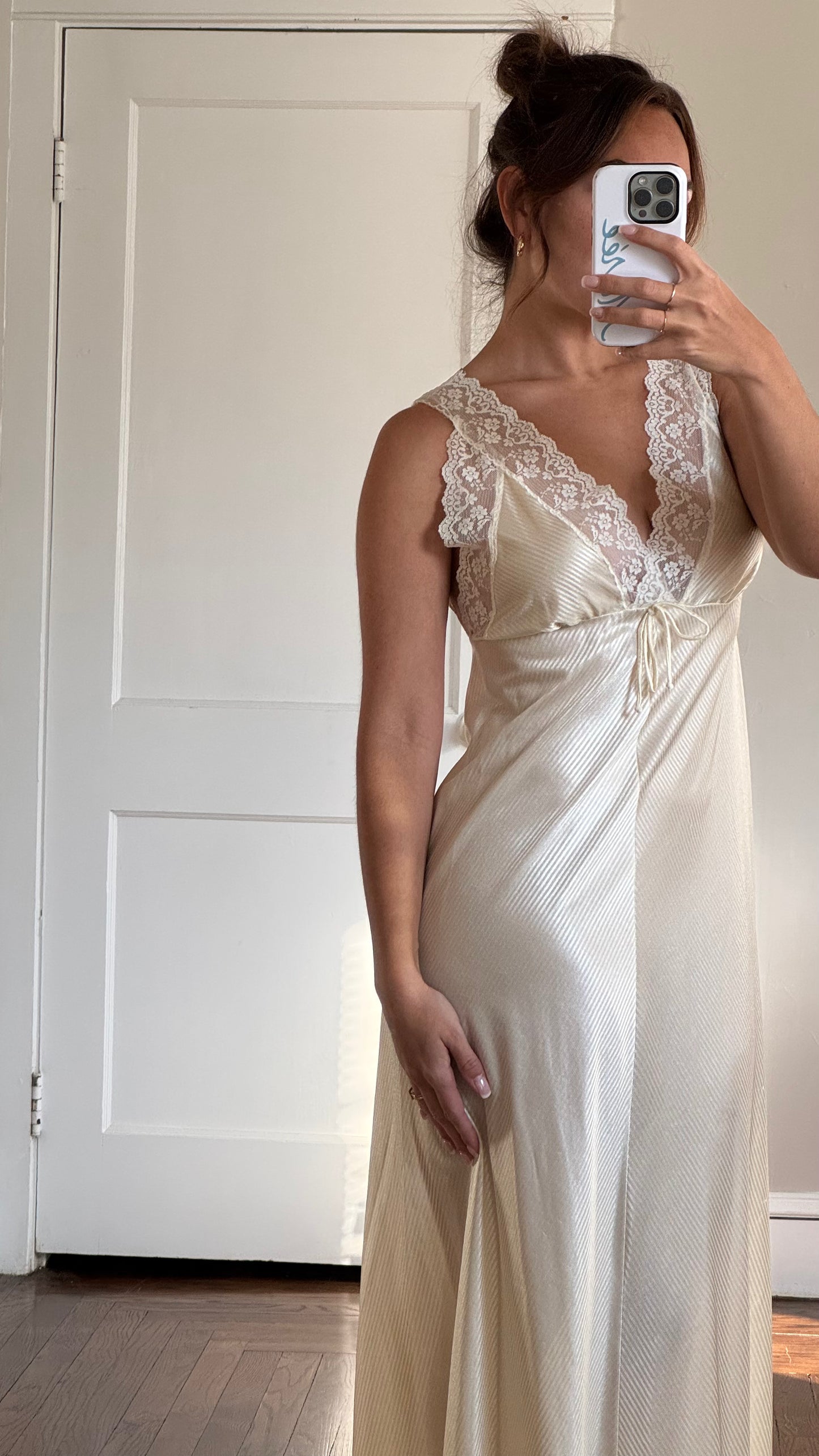 Pale Yellow Lace & Bow Detail Slip