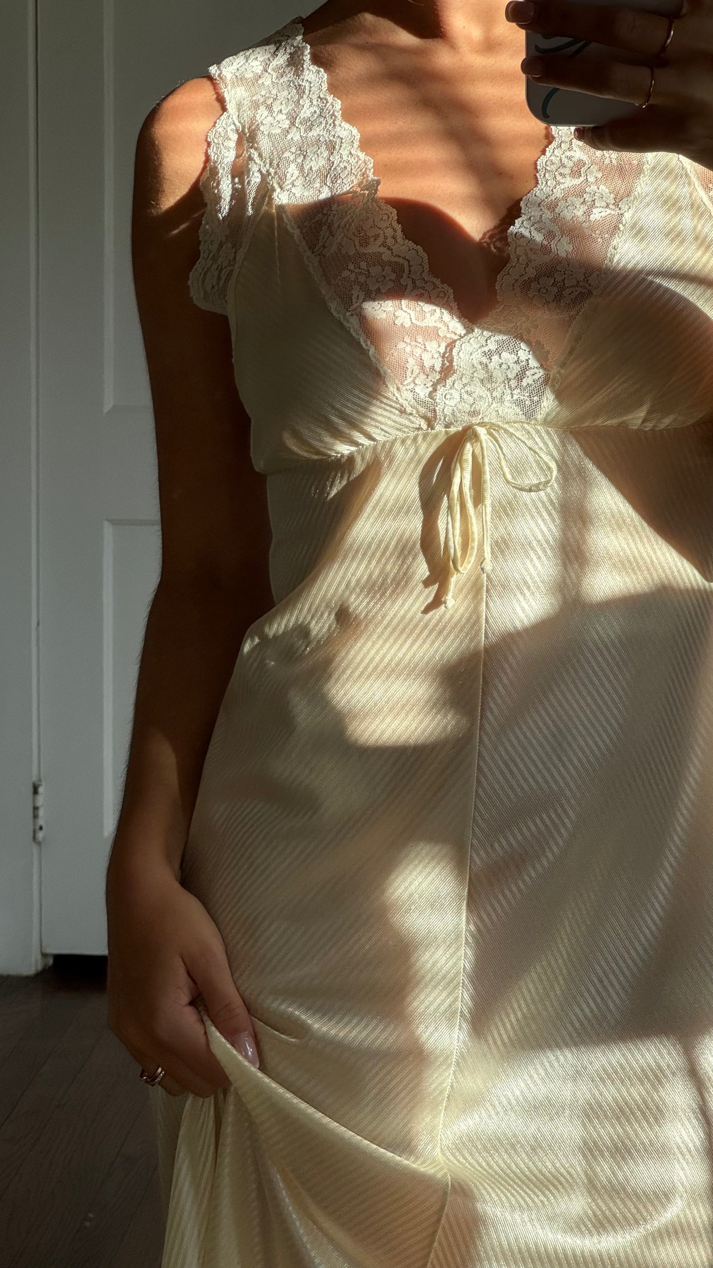 Pale Yellow Lace & Bow Detail Slip