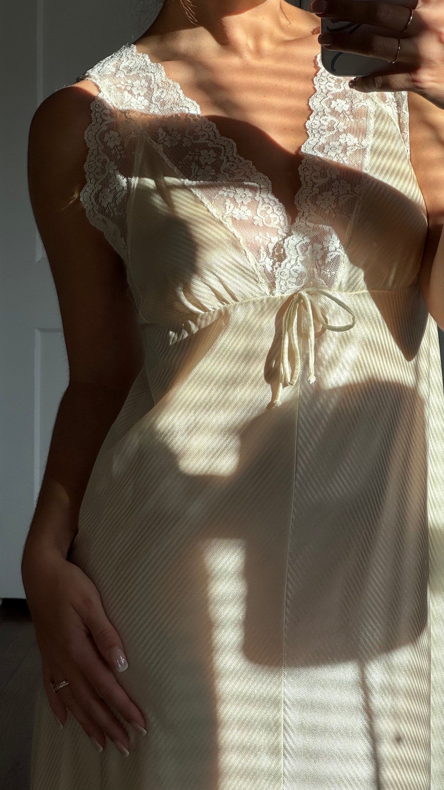 Pale Yellow Lace & Bow Detail Slip