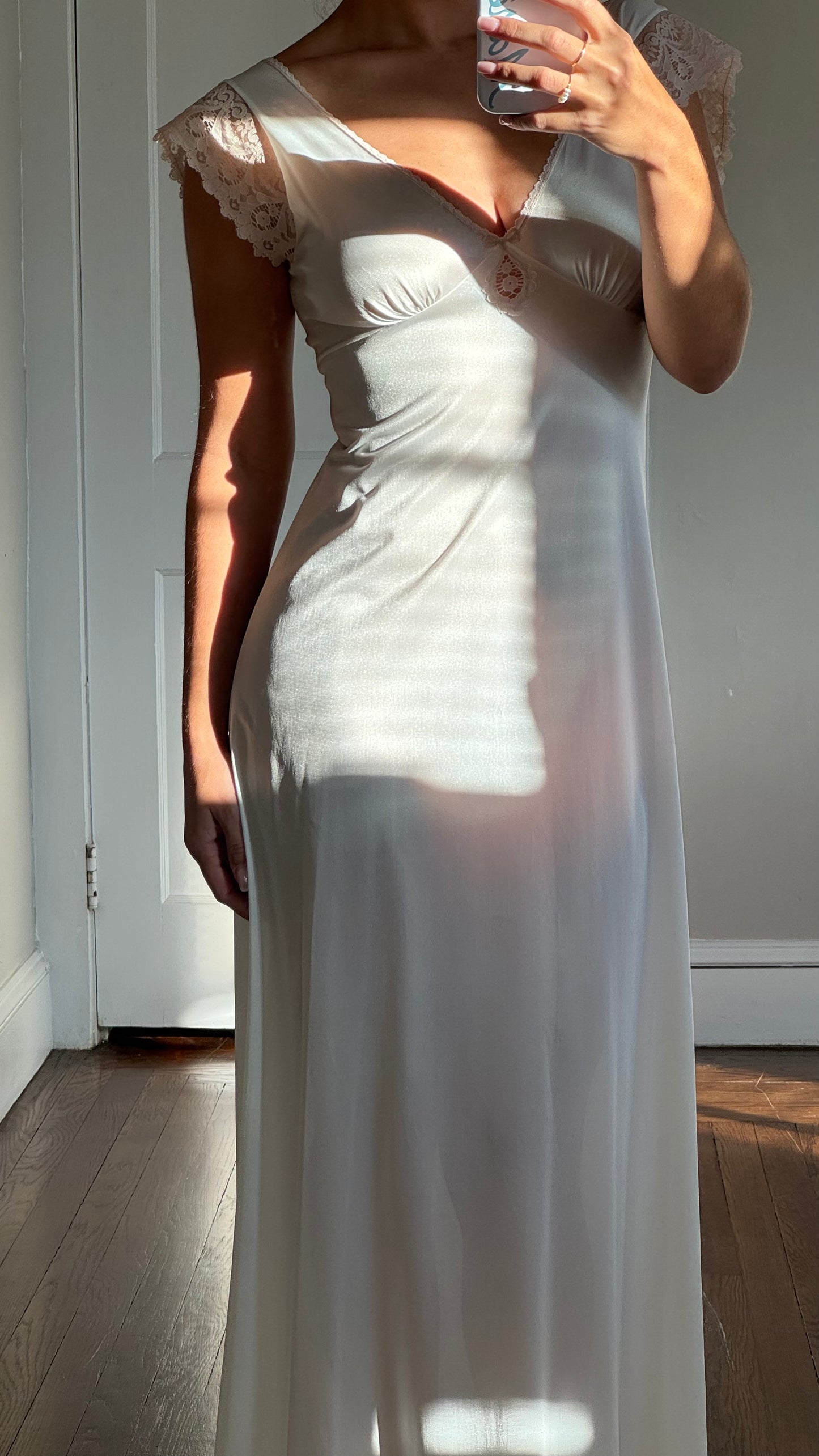 Maidenform Slip with Blush Lace Sleeve Detail