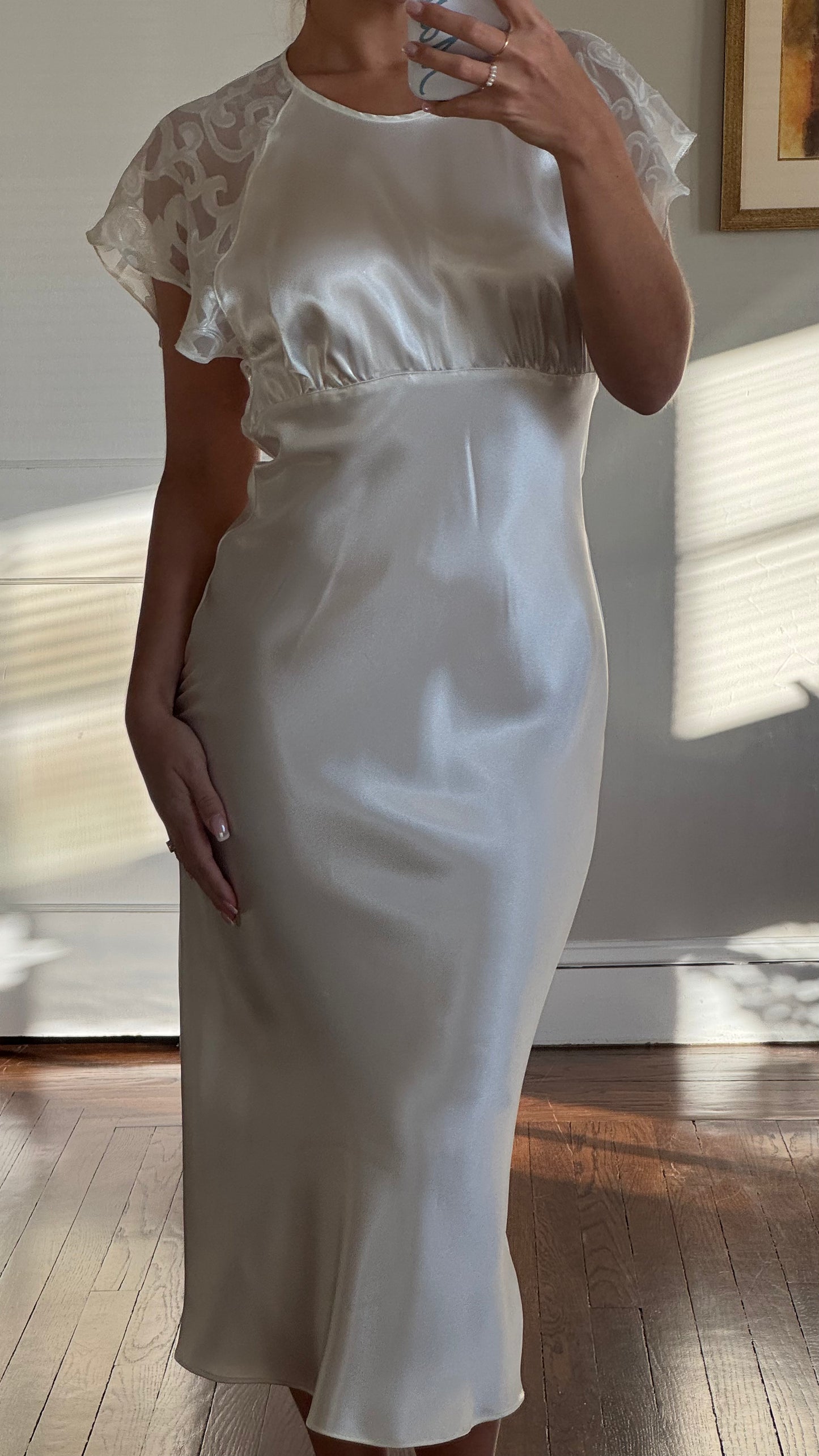 Flutter Sleeve Open-Back Slip