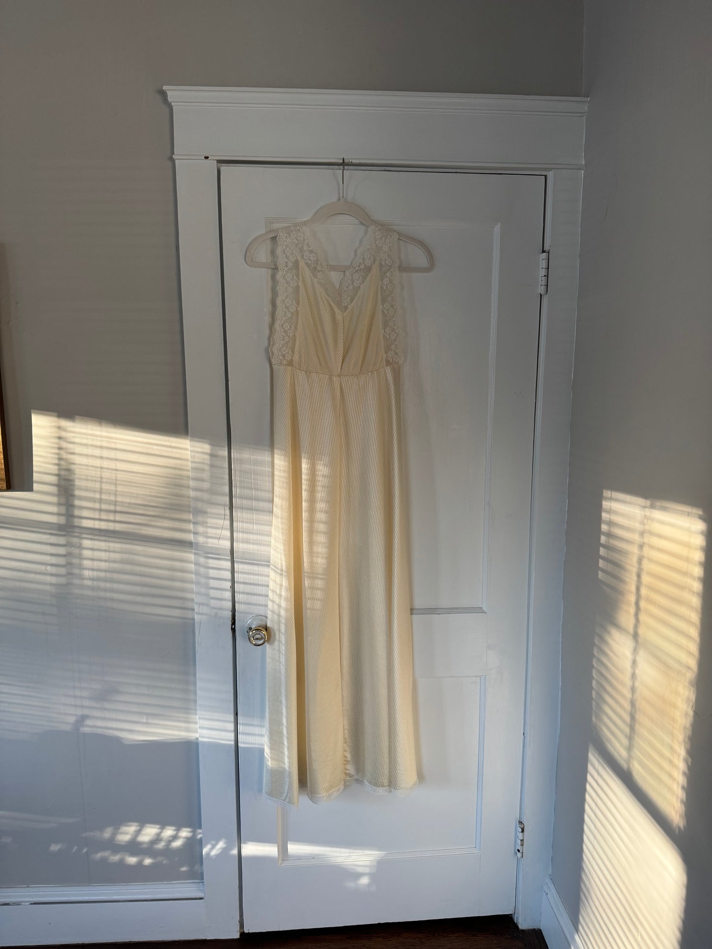 Pale Yellow Lace & Bow Detail Slip