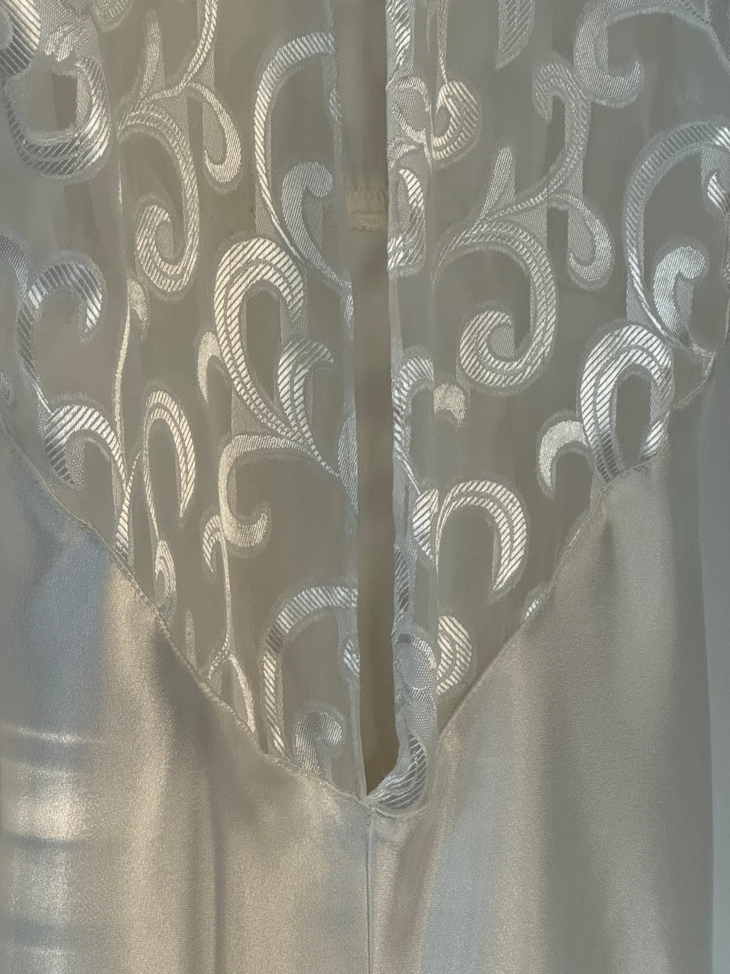 Flutter Sleeve Open-Back Slip