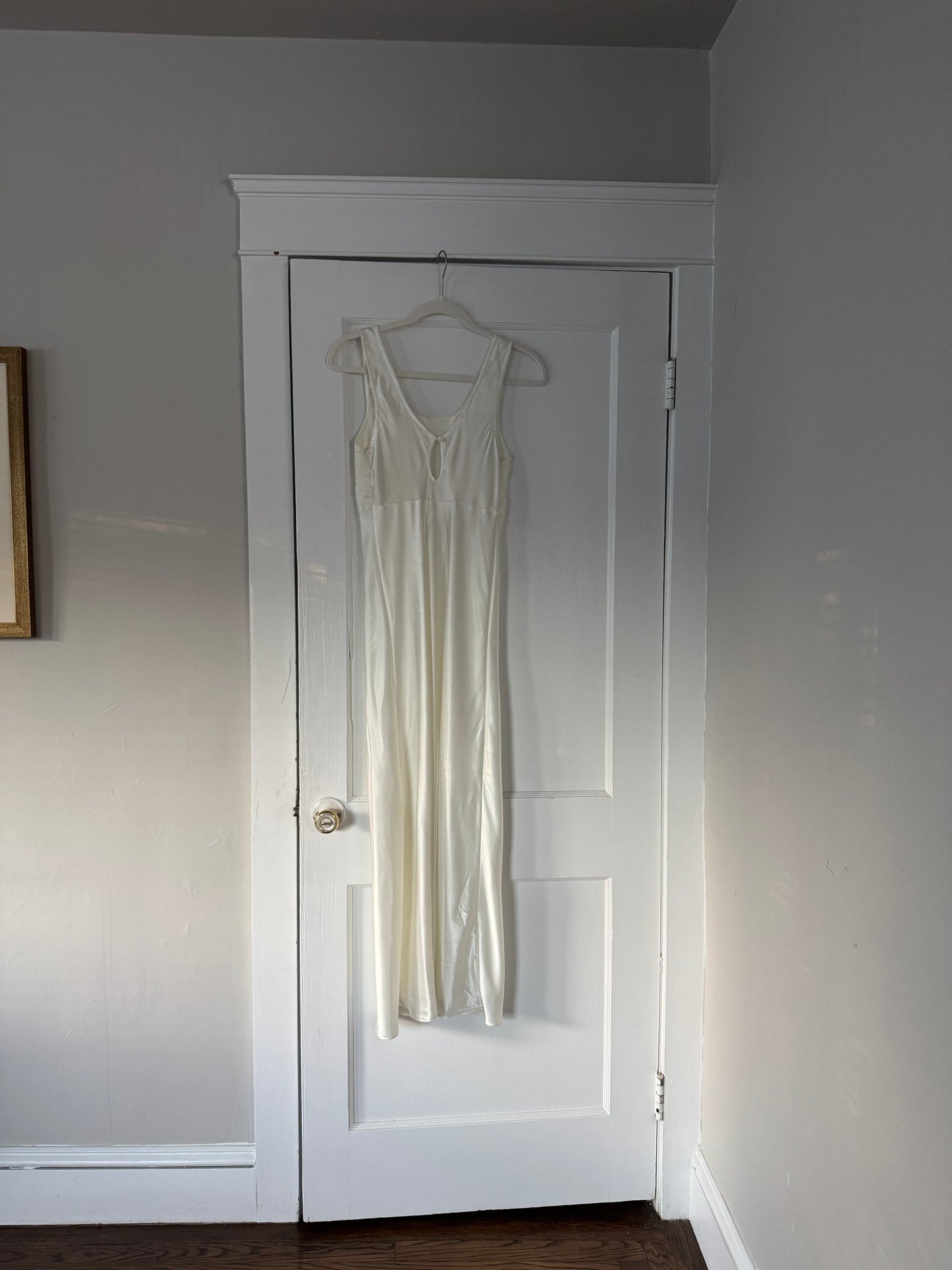 90s Victoria Secret Pearl Detail Slip