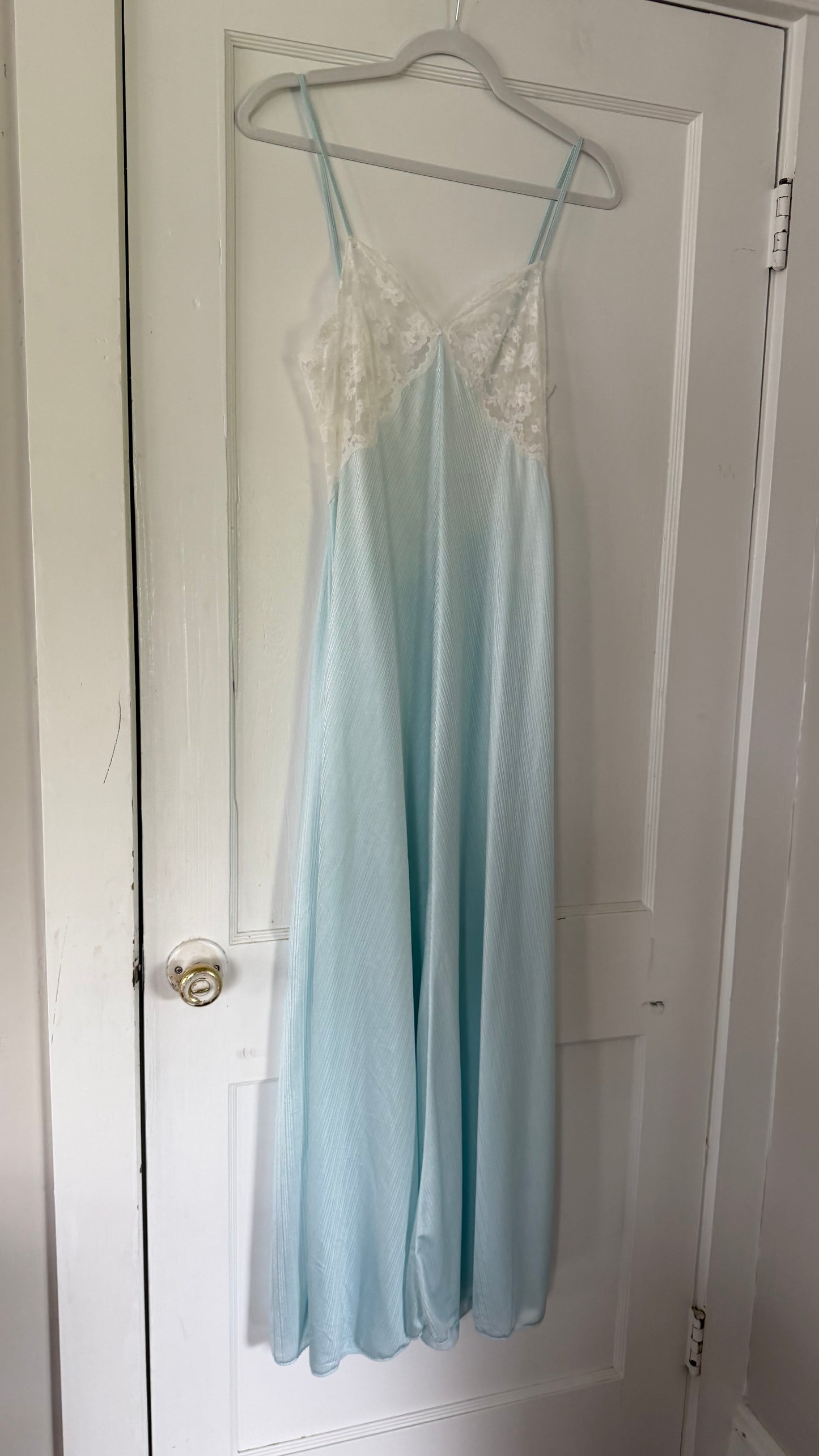 Blue & White Lace Peignoir Set