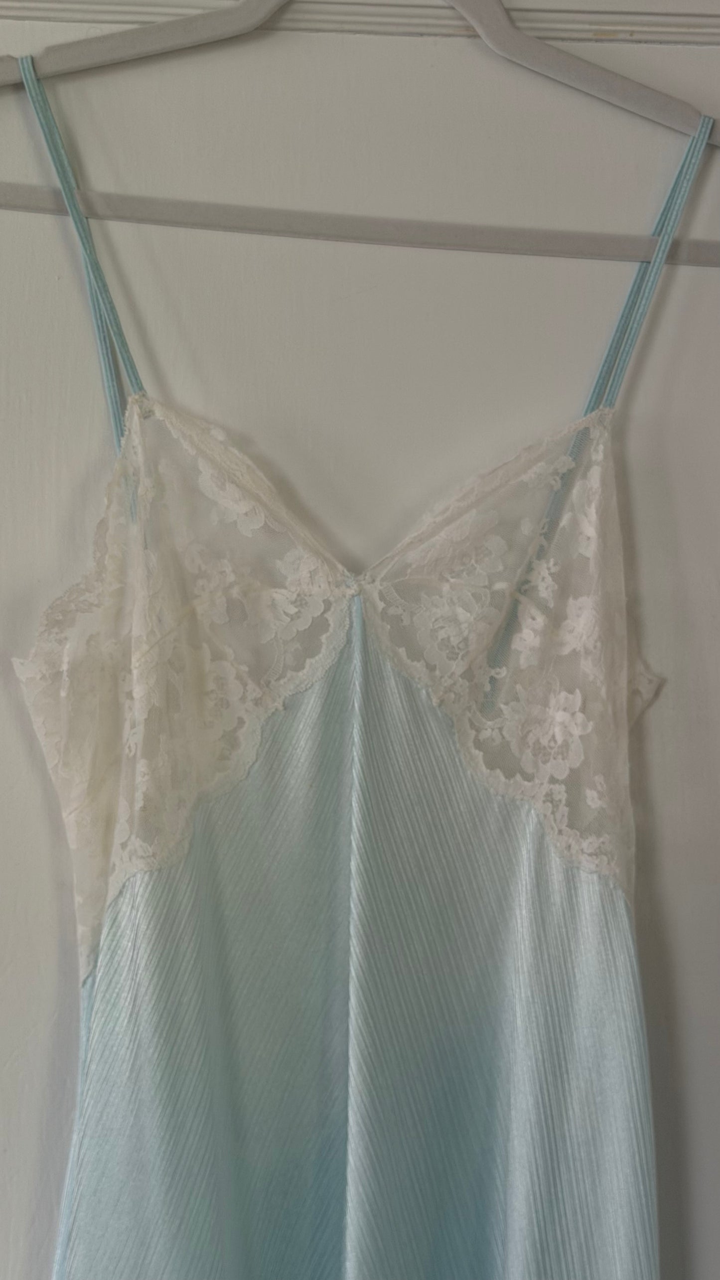 Blue & White Lace Peignoir Set