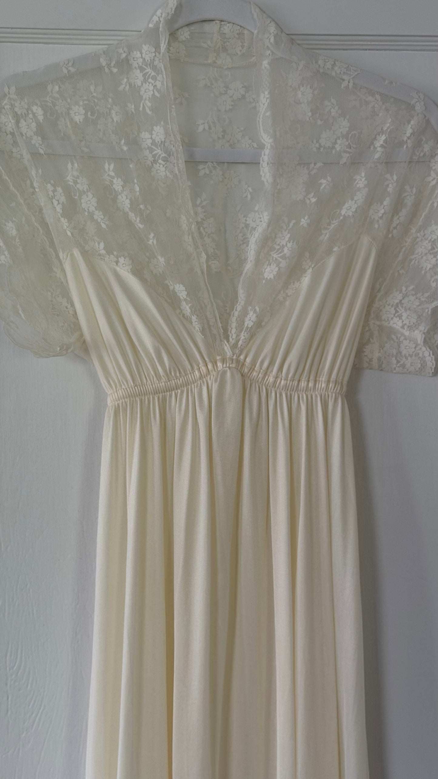 Cap Sleeve Lace Ivory/Cream Slip