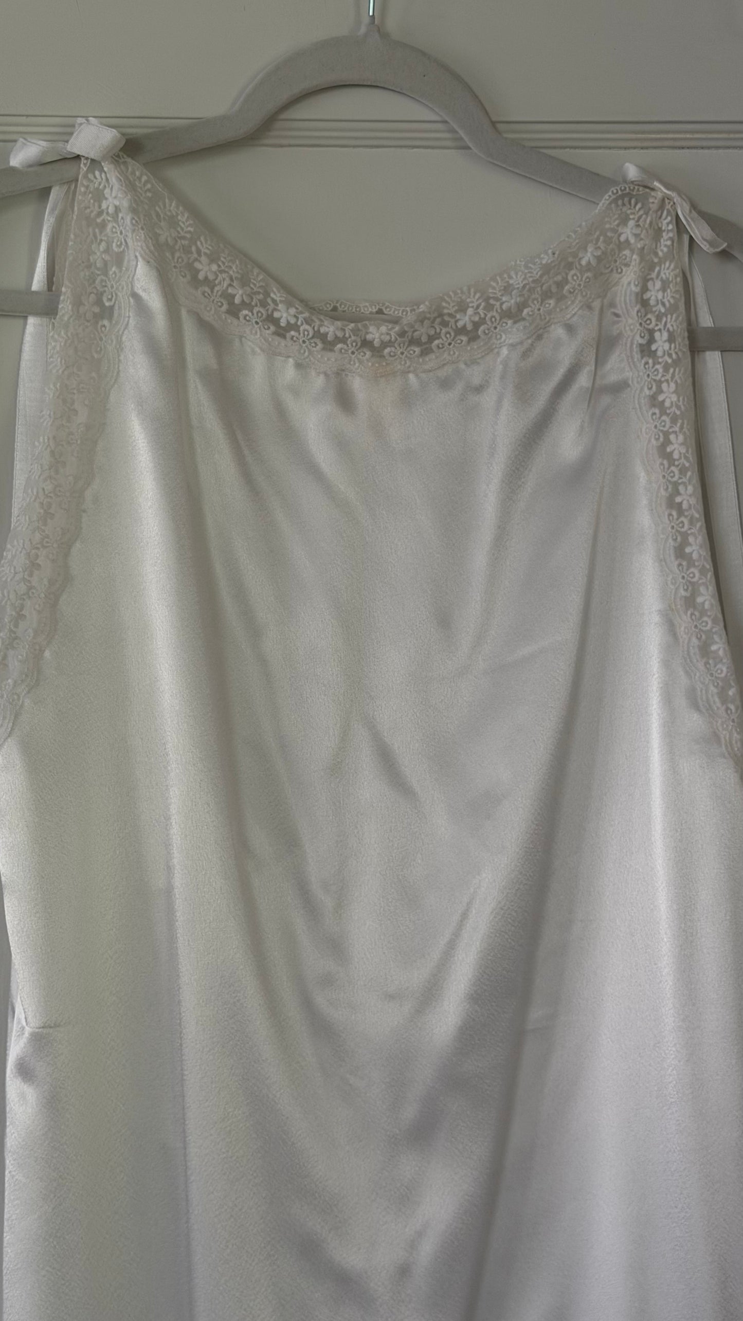 Ribbon-Detail White Italian Slip
