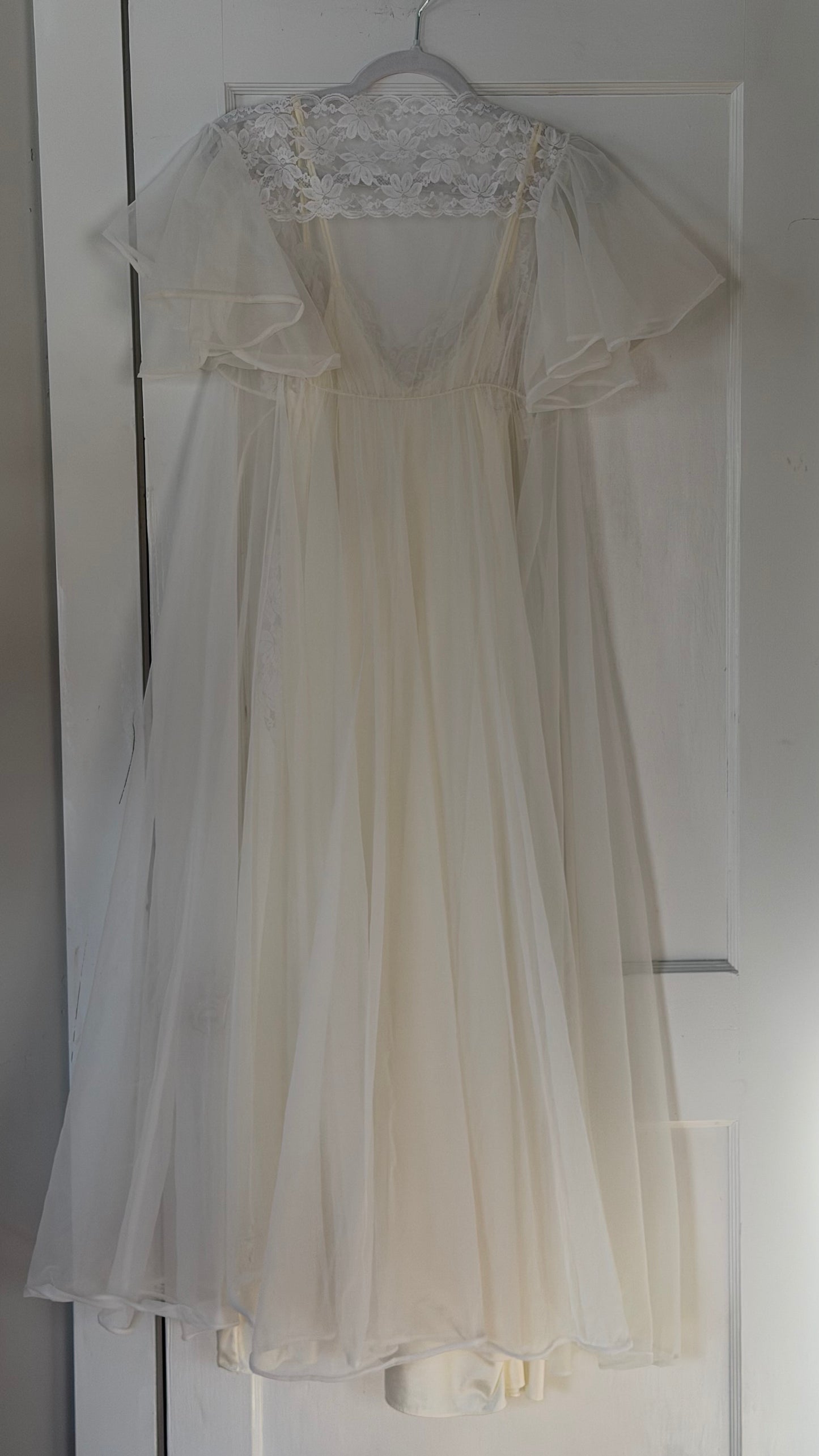 Asymmetrical Lace Ivory & White Peignoir Set