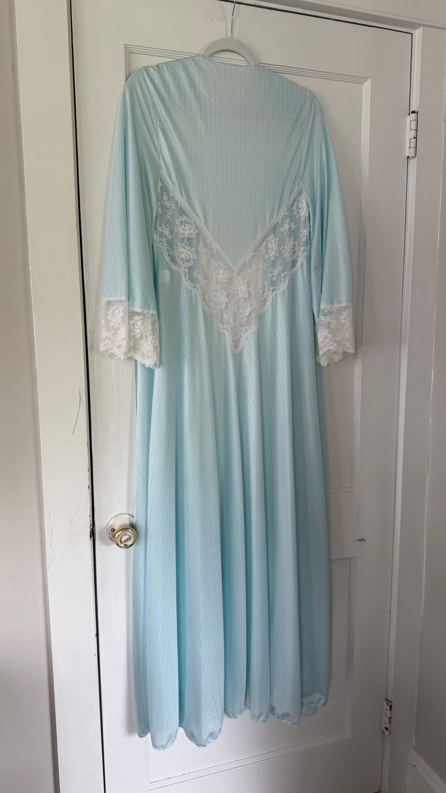 Blue & White Lace Peignoir Set