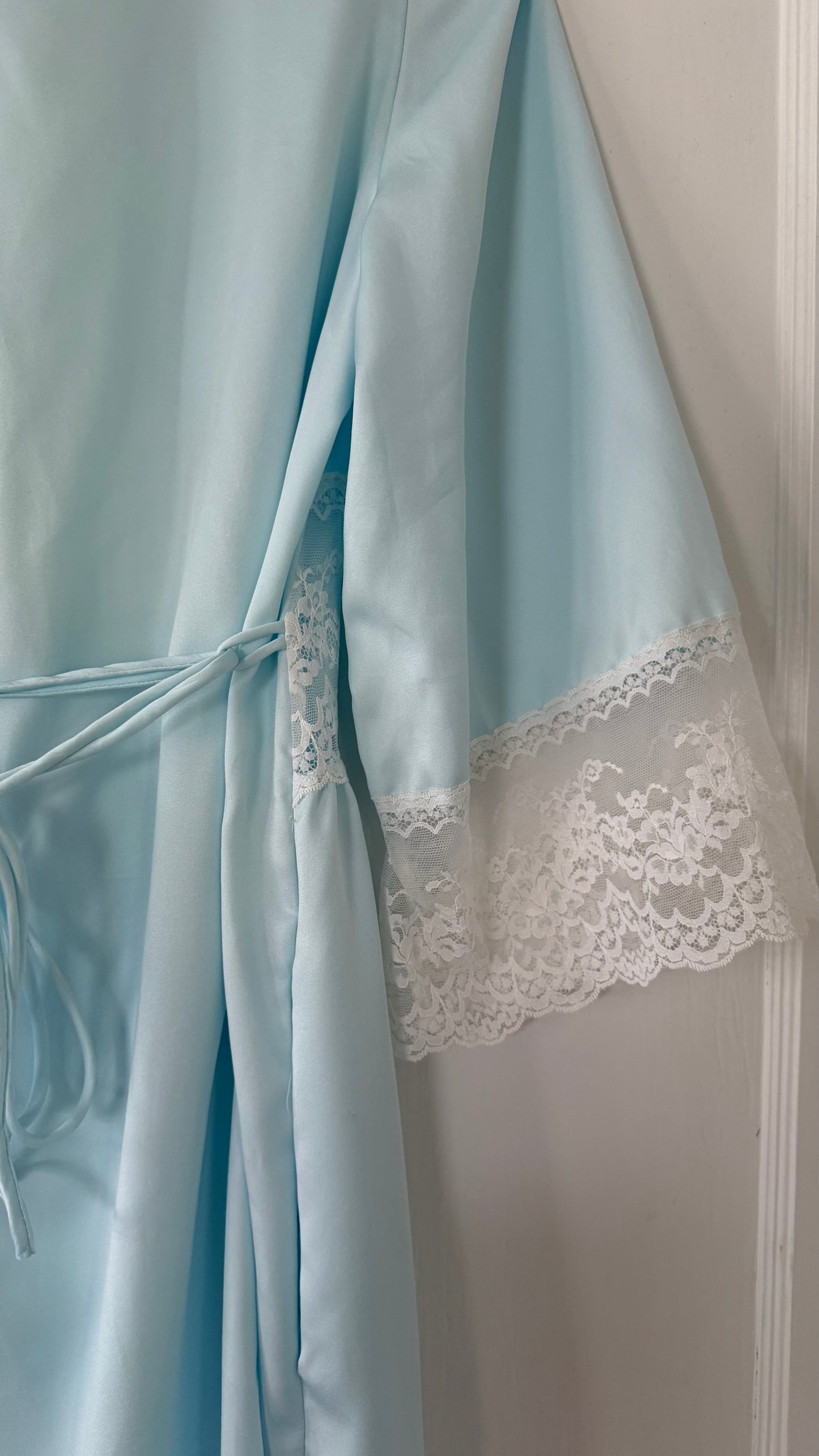 Blue and White Lace Detail Peignoir Robe