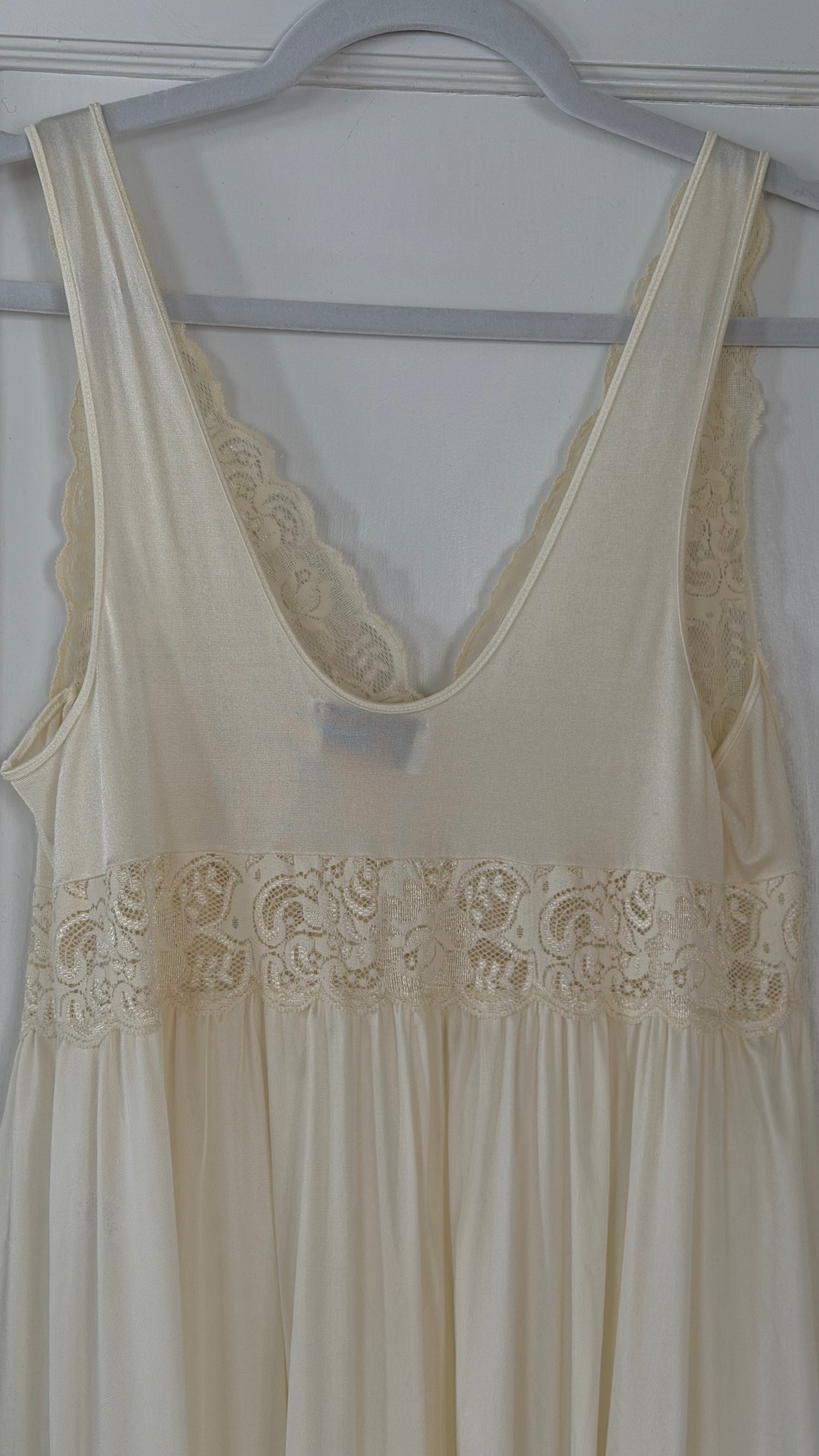 Long Sleeve Lace-Detail Ivory Peignoir Set