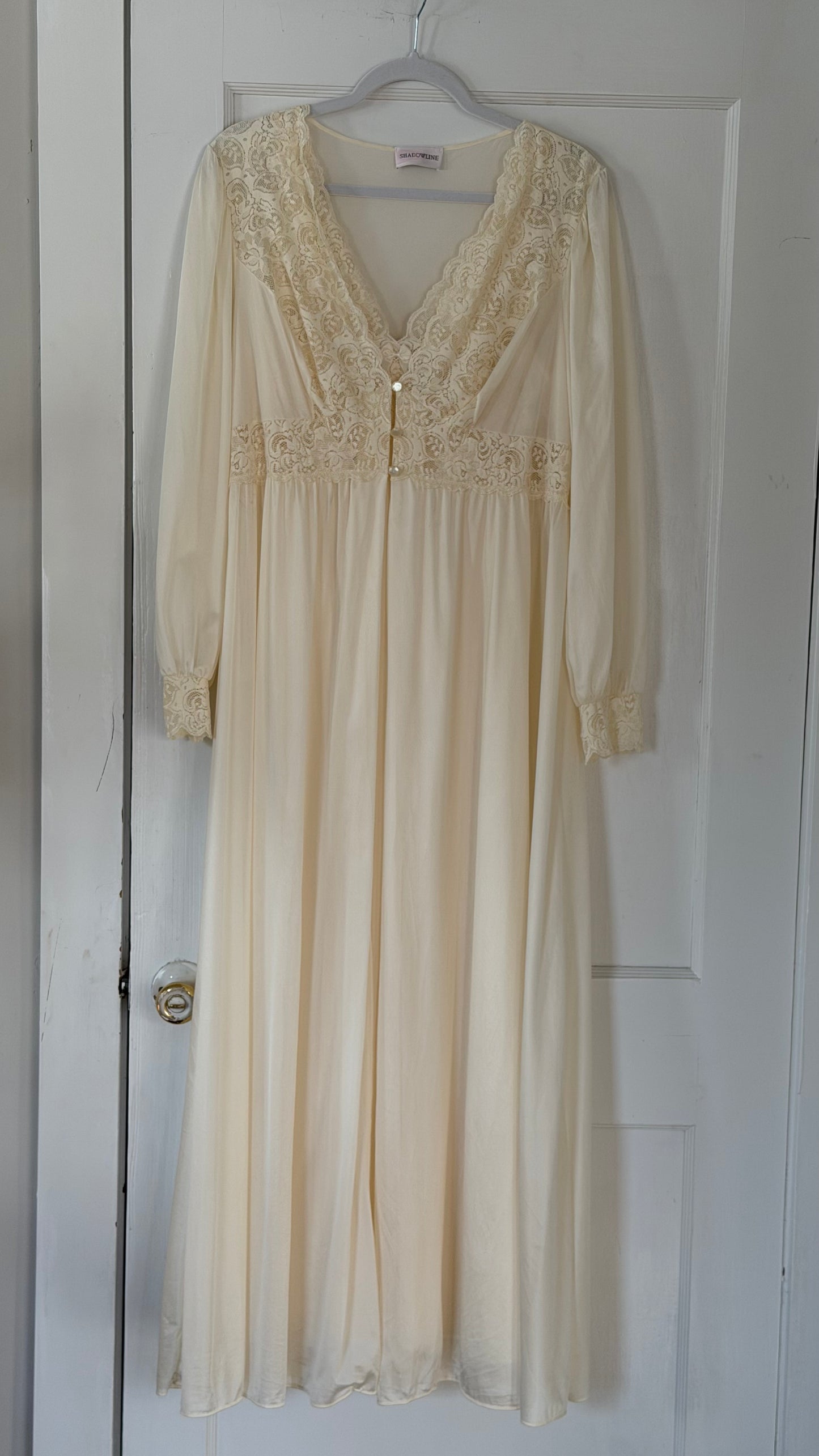 Long Sleeve Lace-Detail Ivory Peignoir Set
