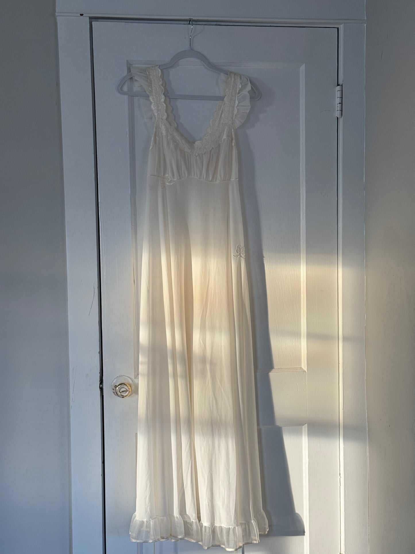 Rare 60s Bow Appliqué Detail Slip