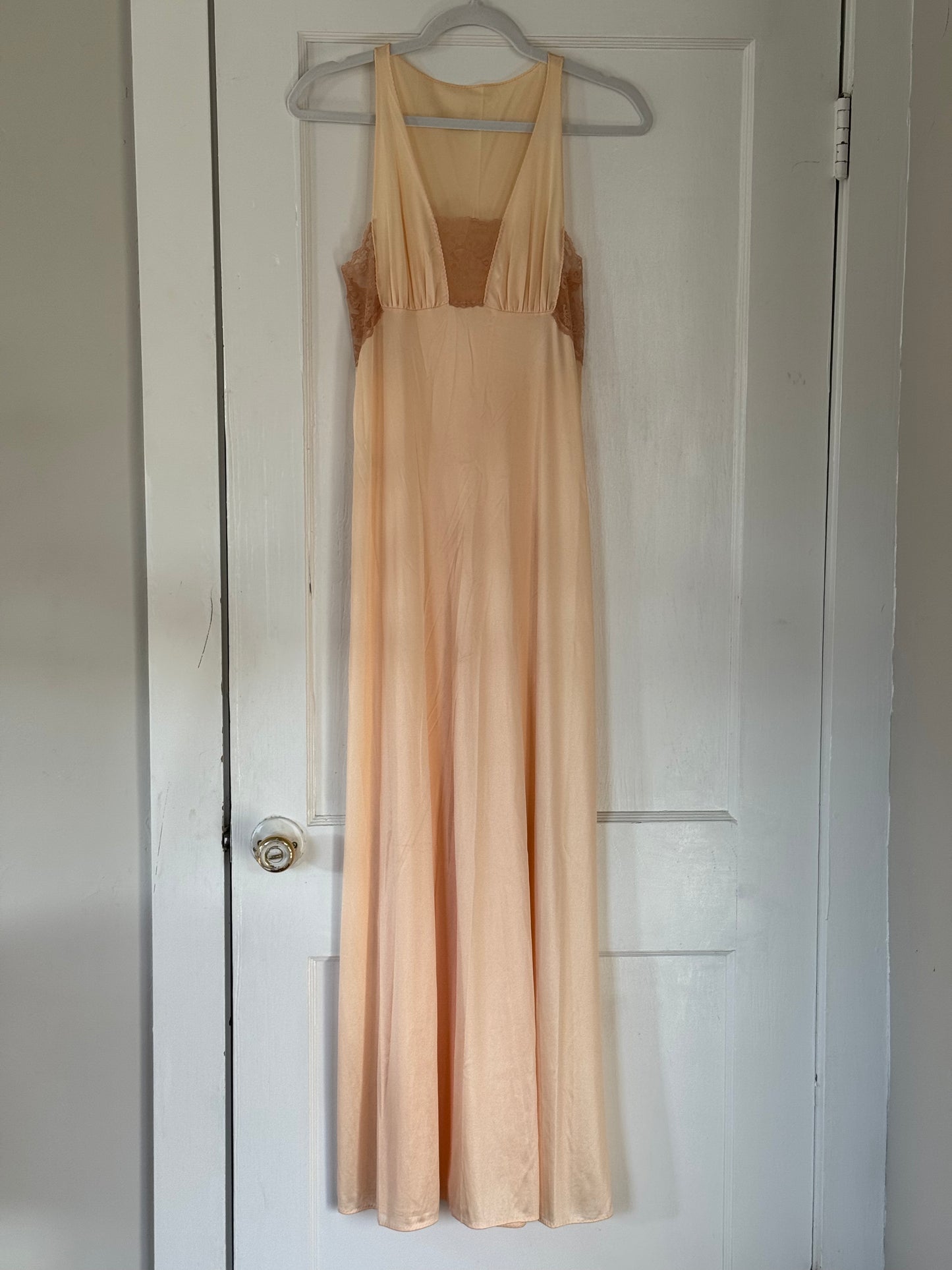 Tom Bezduda Light Pink & Tan Slip Set