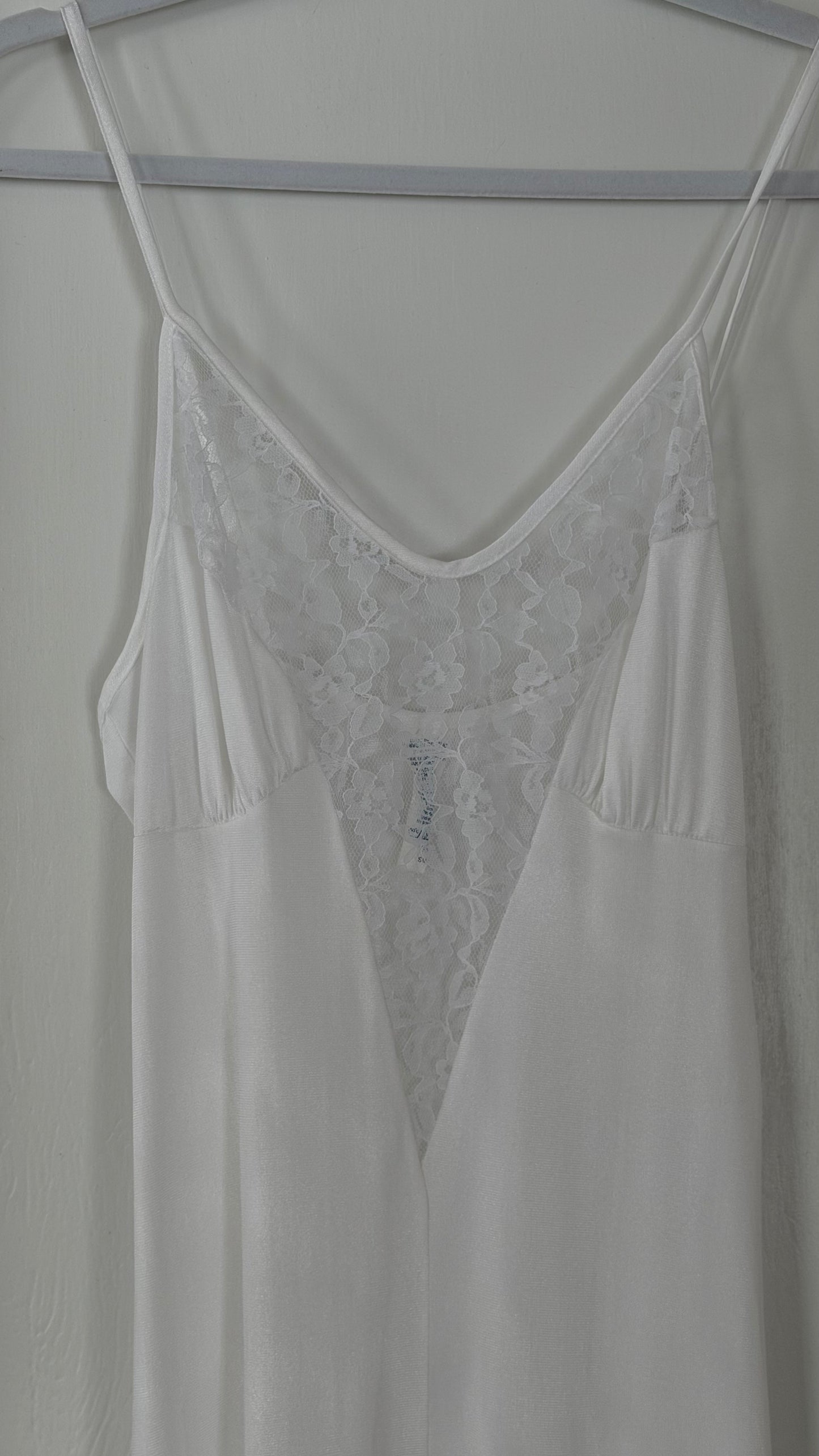 White Lace-Detail Peignoir Set
