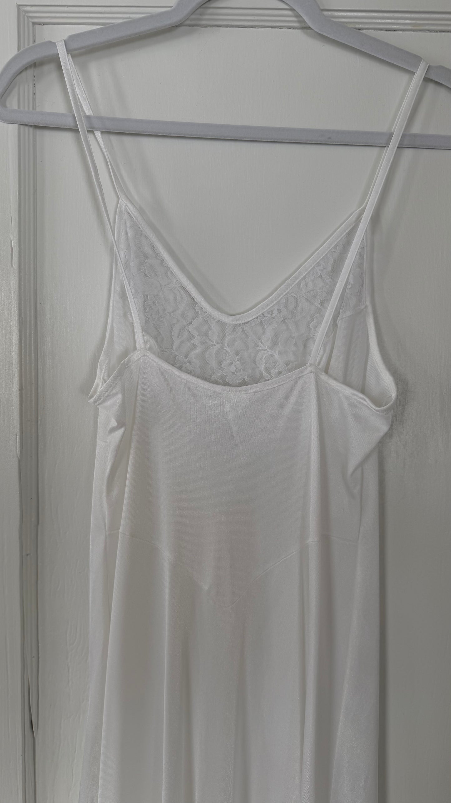 White Lace-Detail Peignoir Set