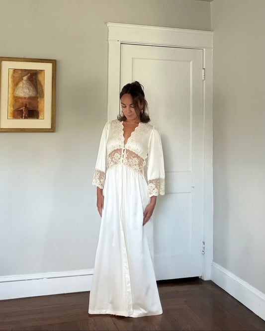 Ivory Lace Detail Peignoir Robe