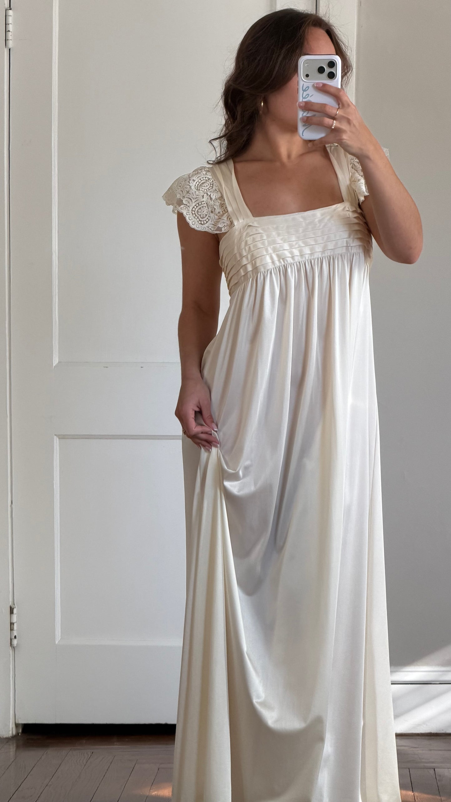Rare Cream Lace Flutter Sleeve Slip