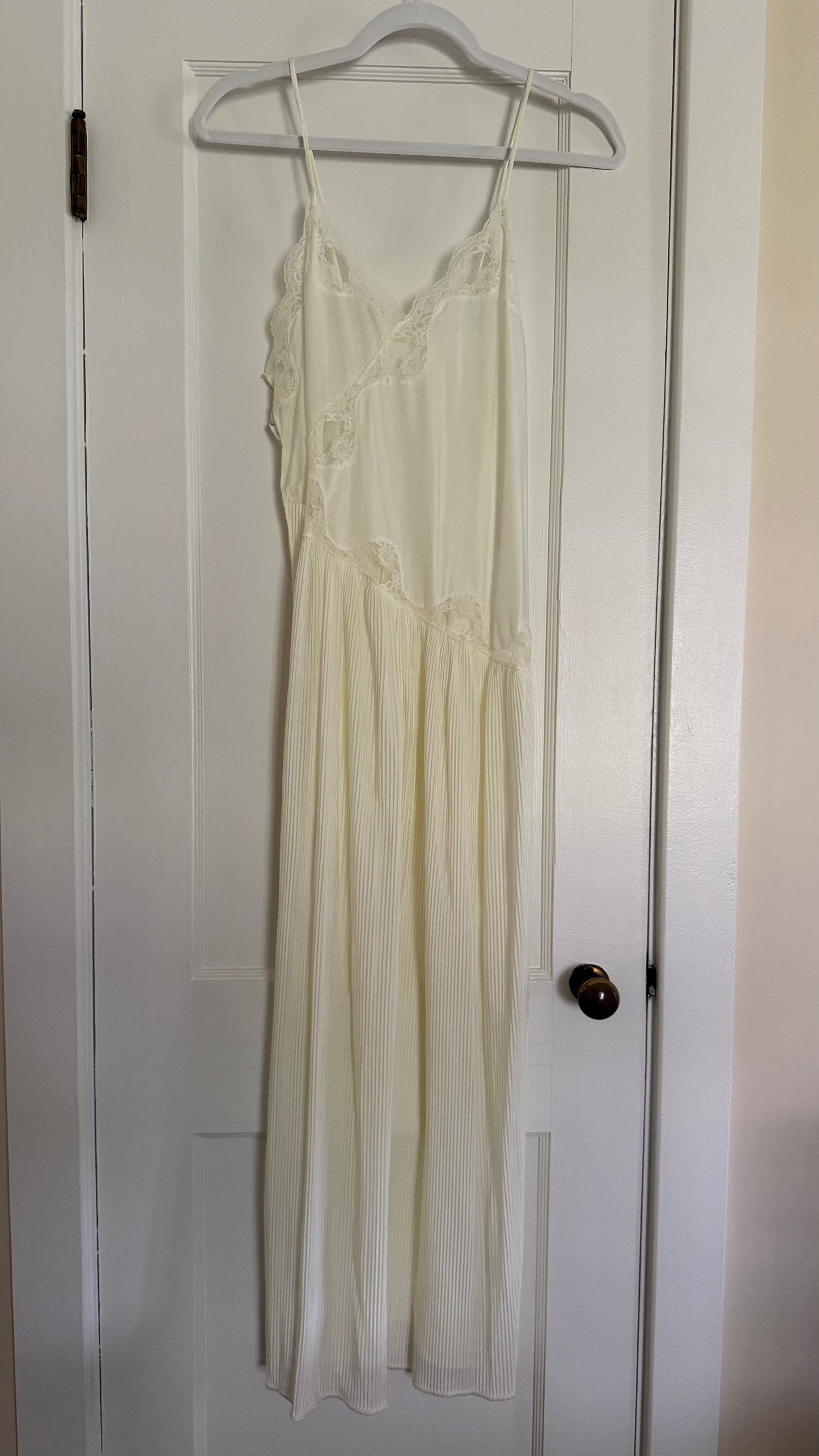 Cream Asymmetrical Drop Waist Pleat-Detail Peignoir Set