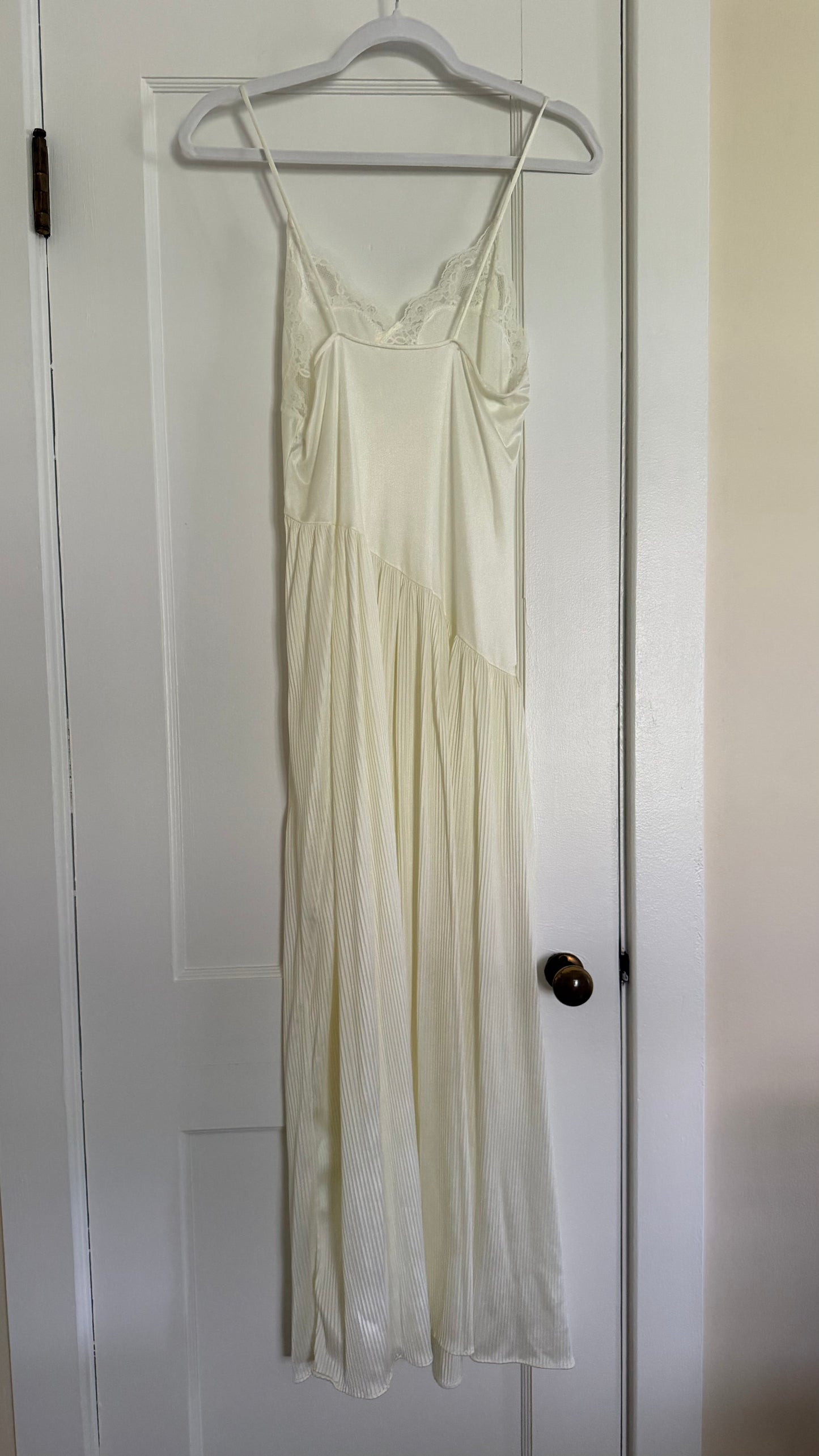 Cream Asymmetrical Drop Waist Pleat-Detail Peignoir Set