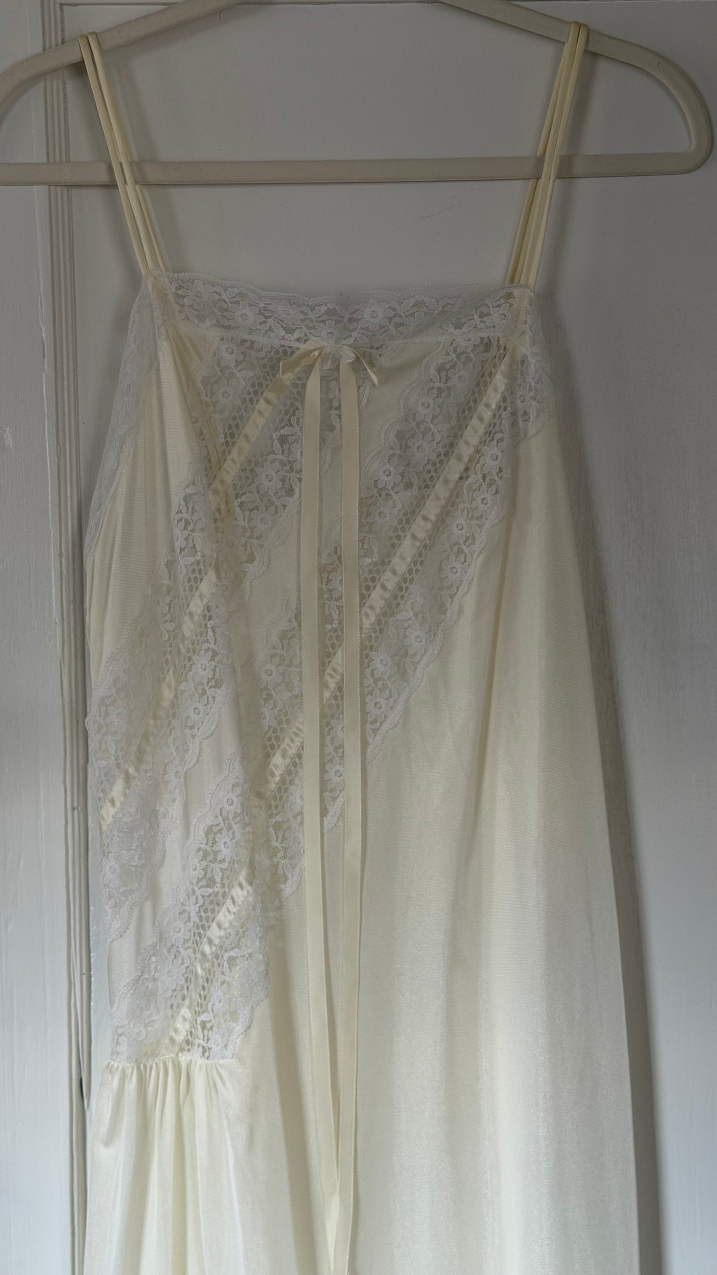 Bow Ribbon & Lace Cream/Ivory Slip