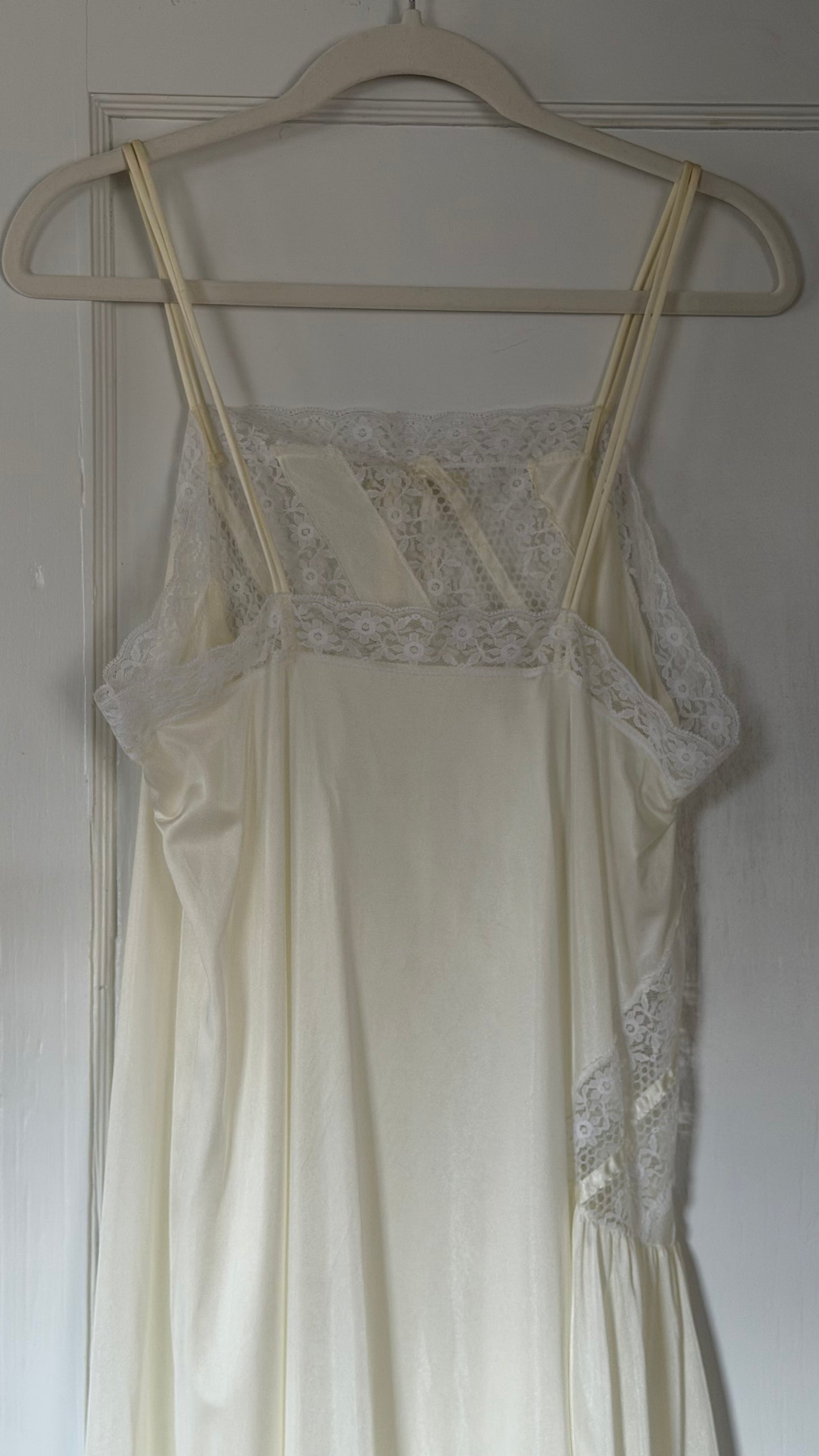 Bow Ribbon & Lace Cream/Ivory Slip