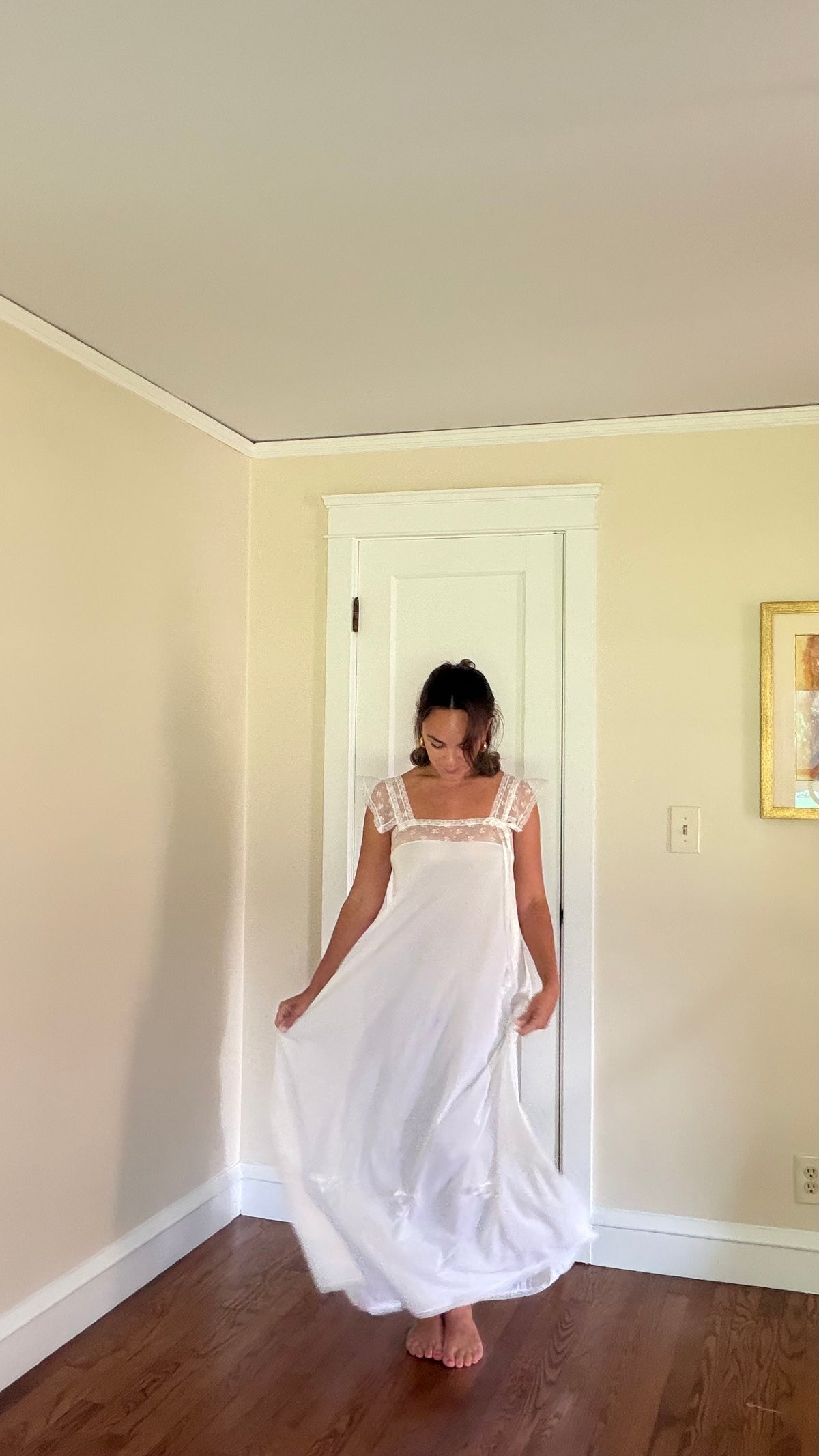 Flutter Sleeve Slip with Bow Details