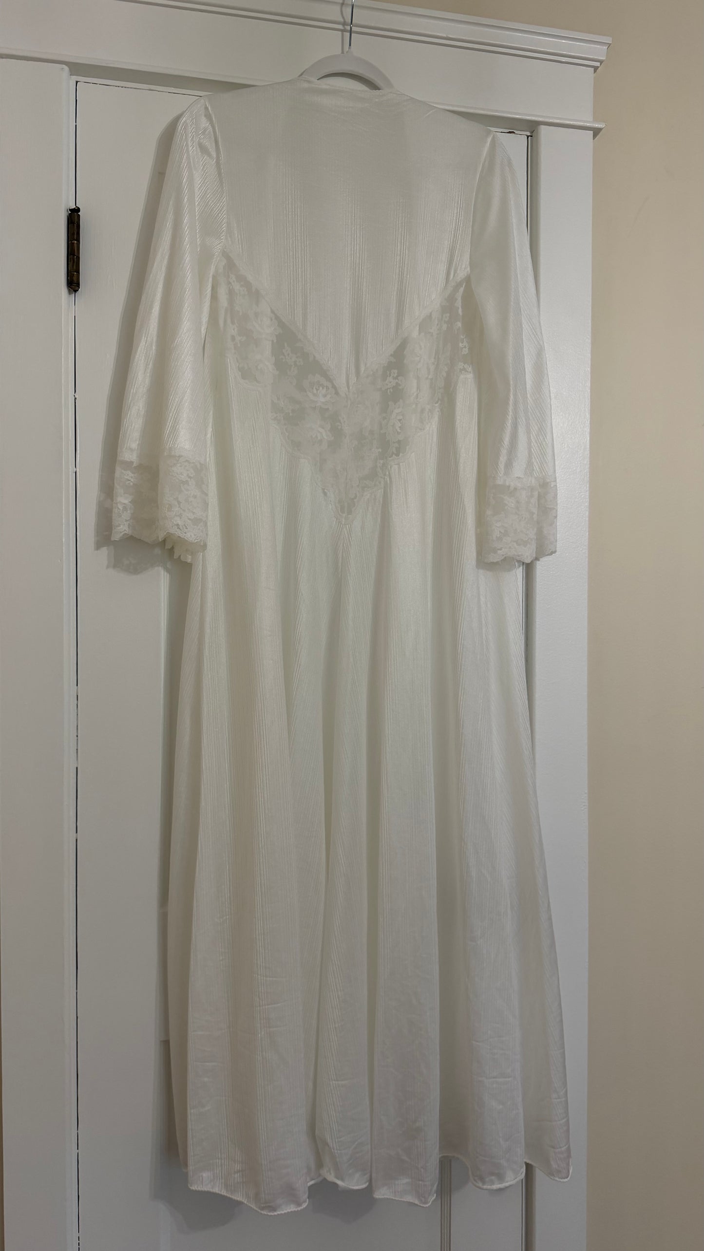 Lace-Detail Peignoir Set