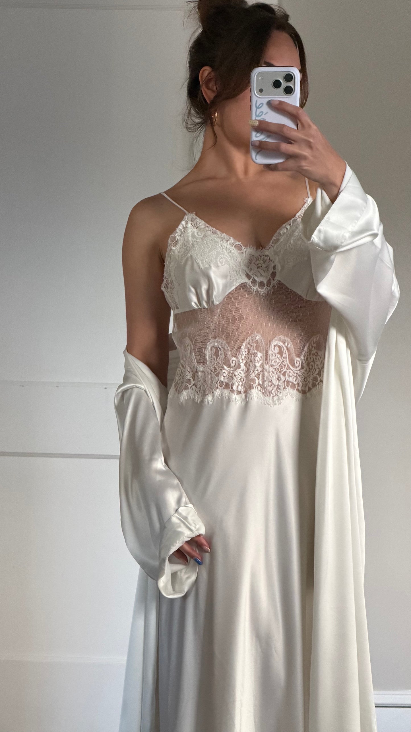 Rare Lace Detail Lace Peignoir Set