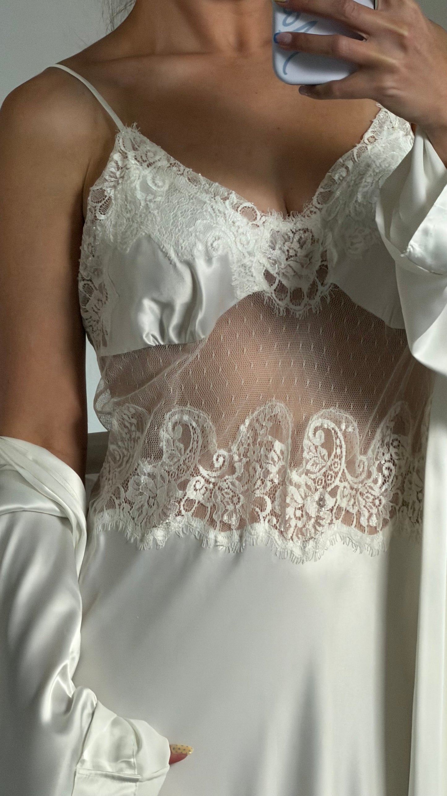 Rare Lace Detail Lace Peignoir Set