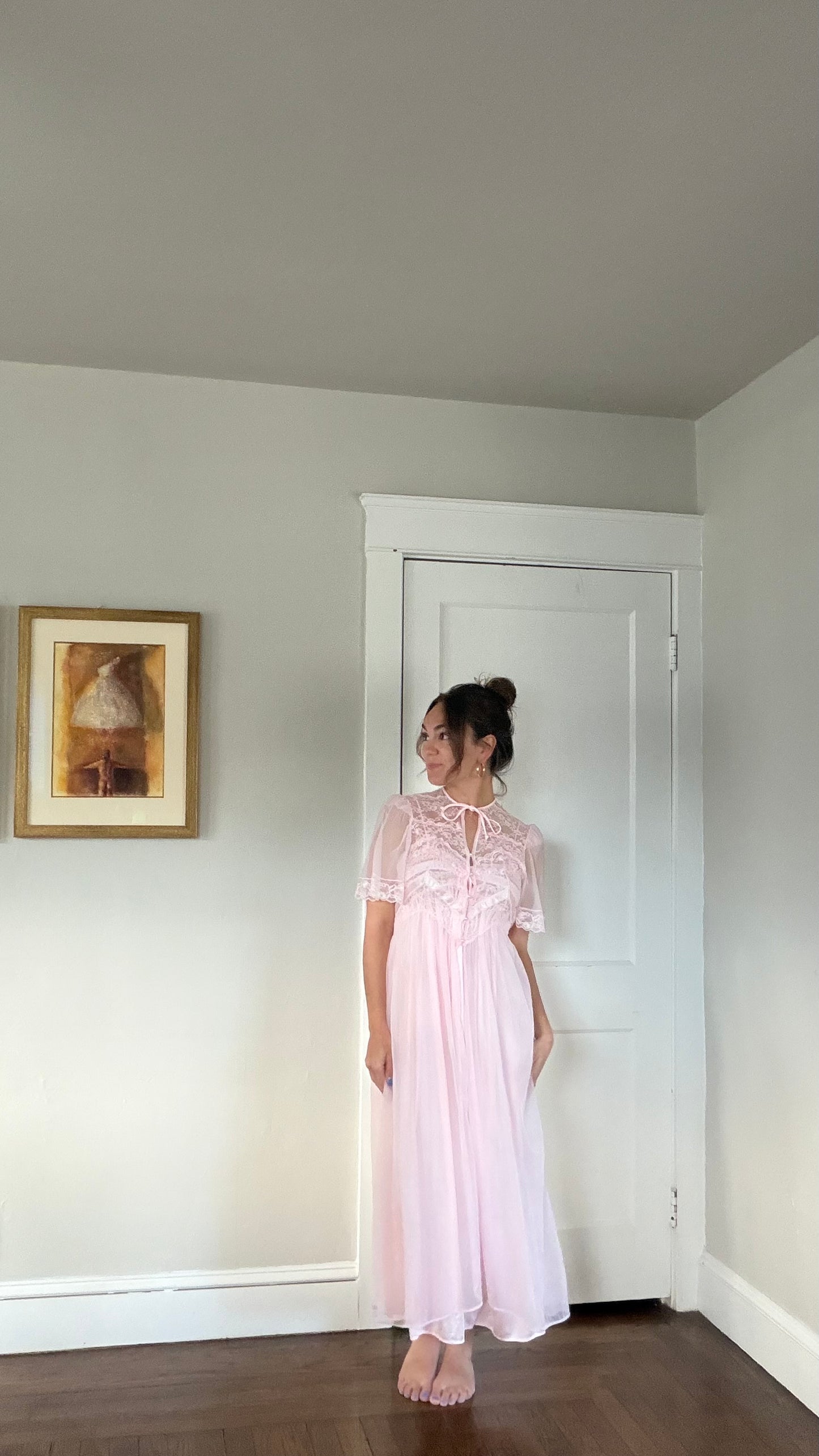 Pink Lace & Ribbon Detail Peignoir Set